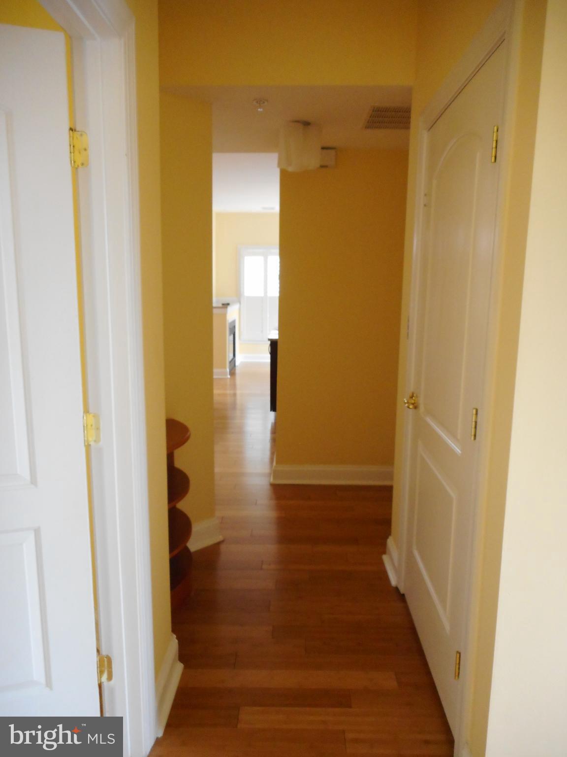 SENECA POINTE - Residential Lease