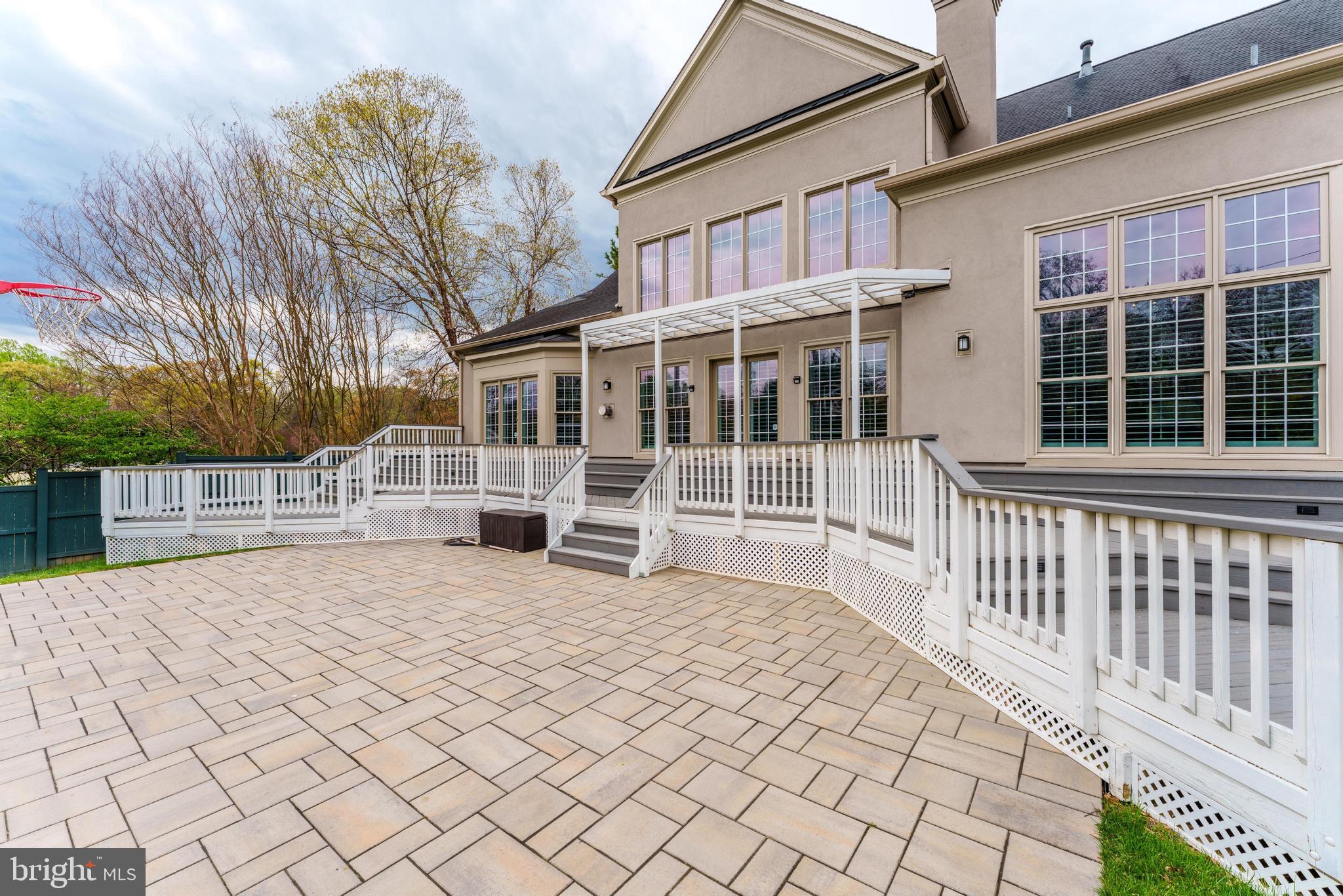 SMC MCLEAN - Residential