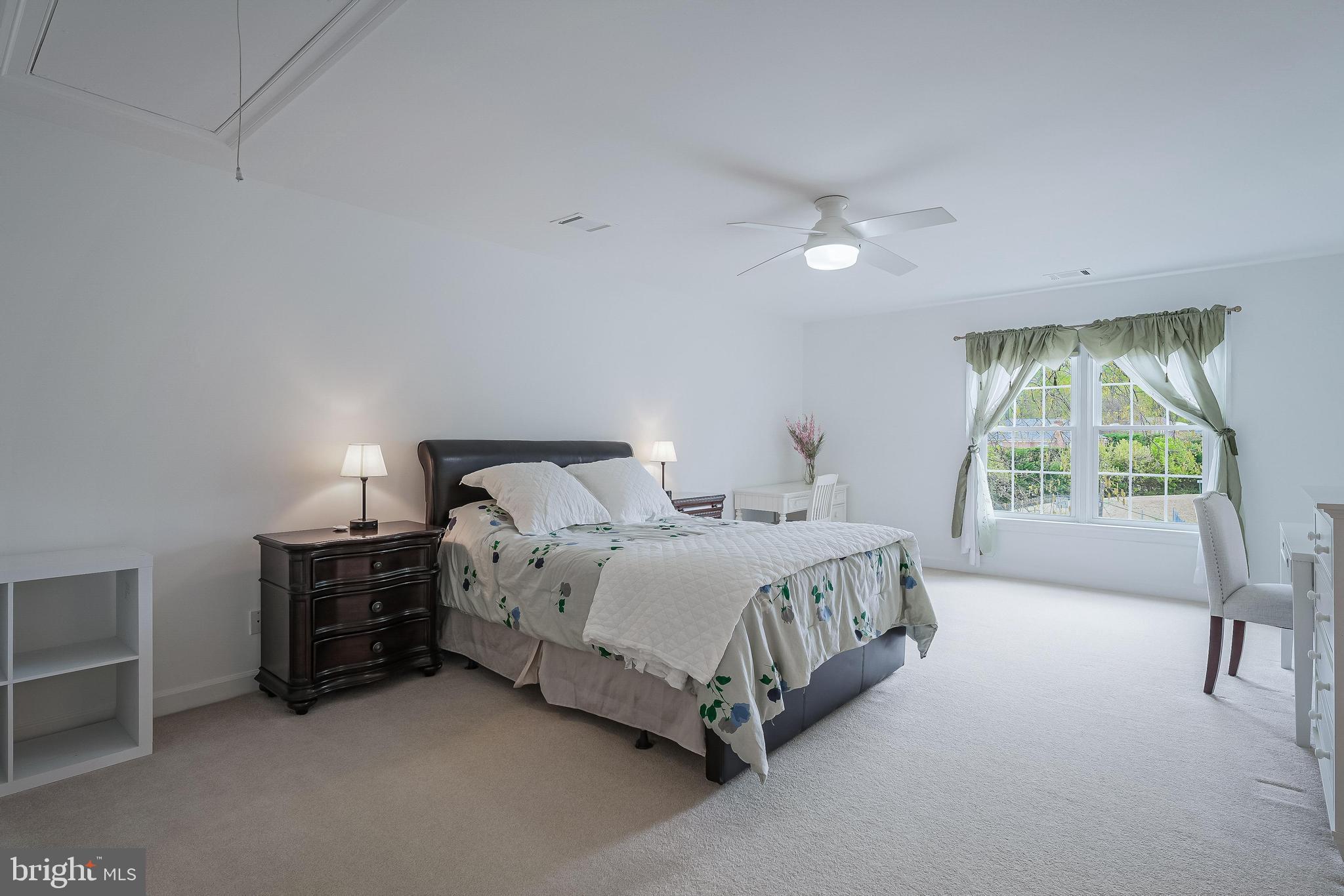 SMC MCLEAN - Residential