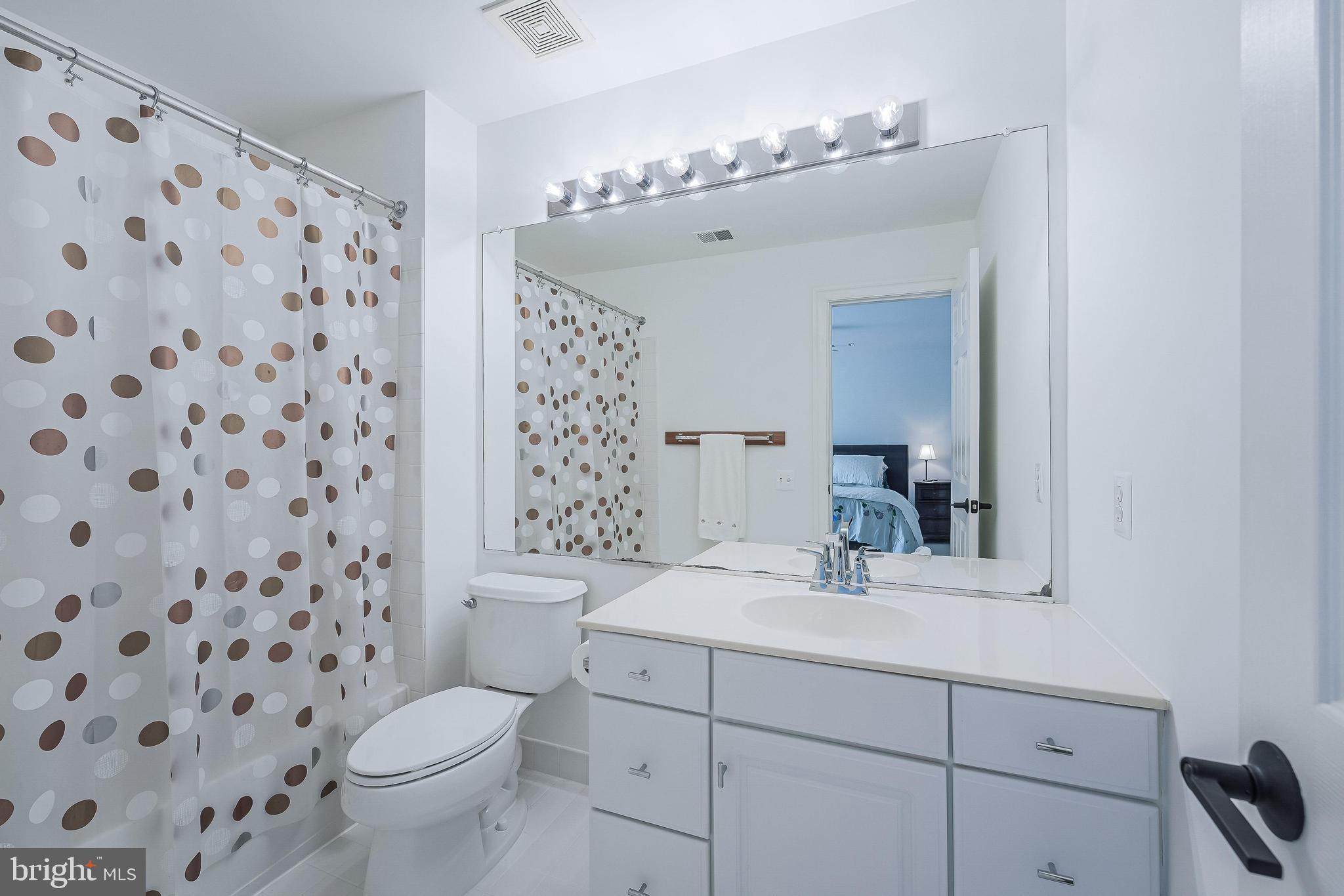 SMC MCLEAN - Residential