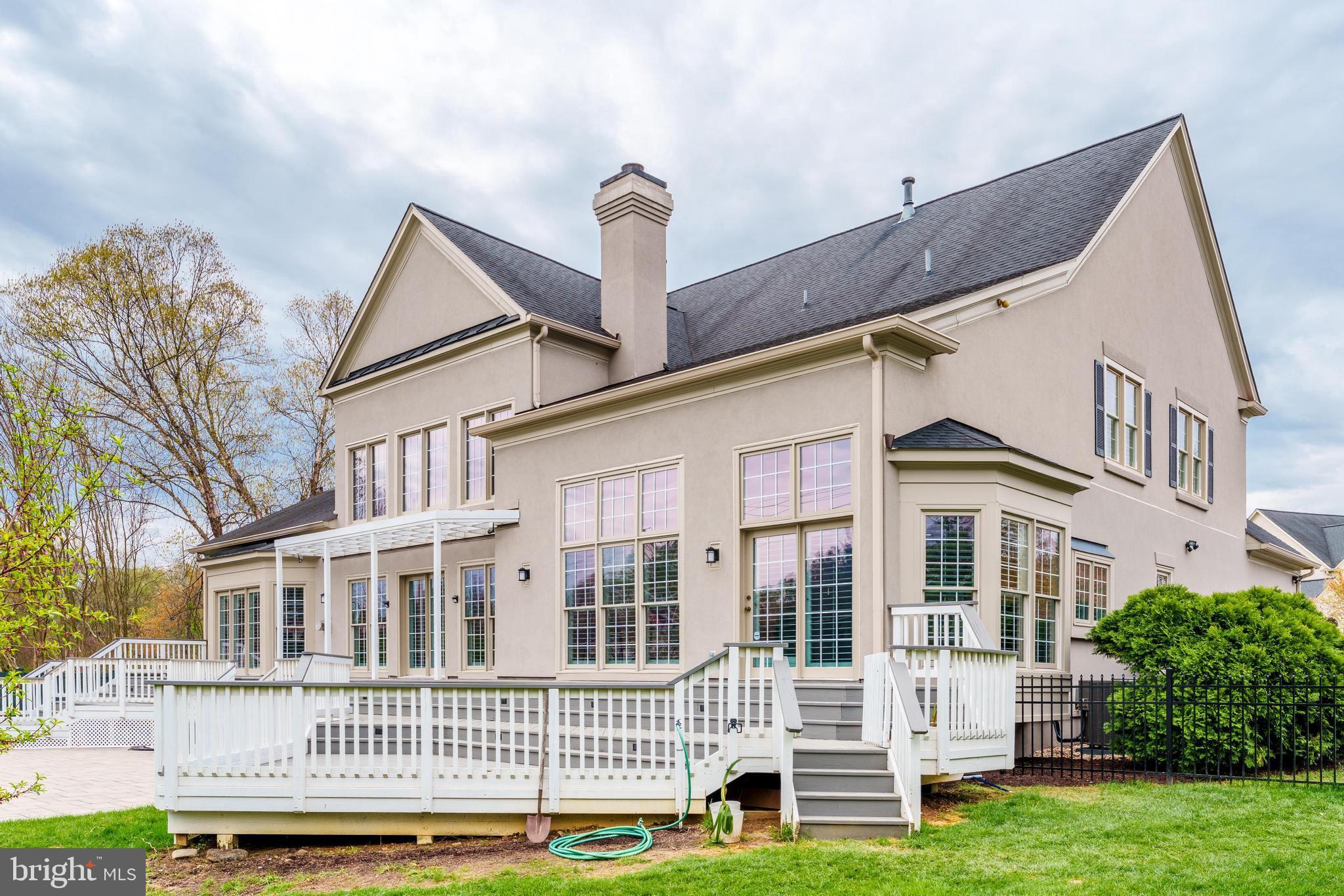 SMC MCLEAN - Residential