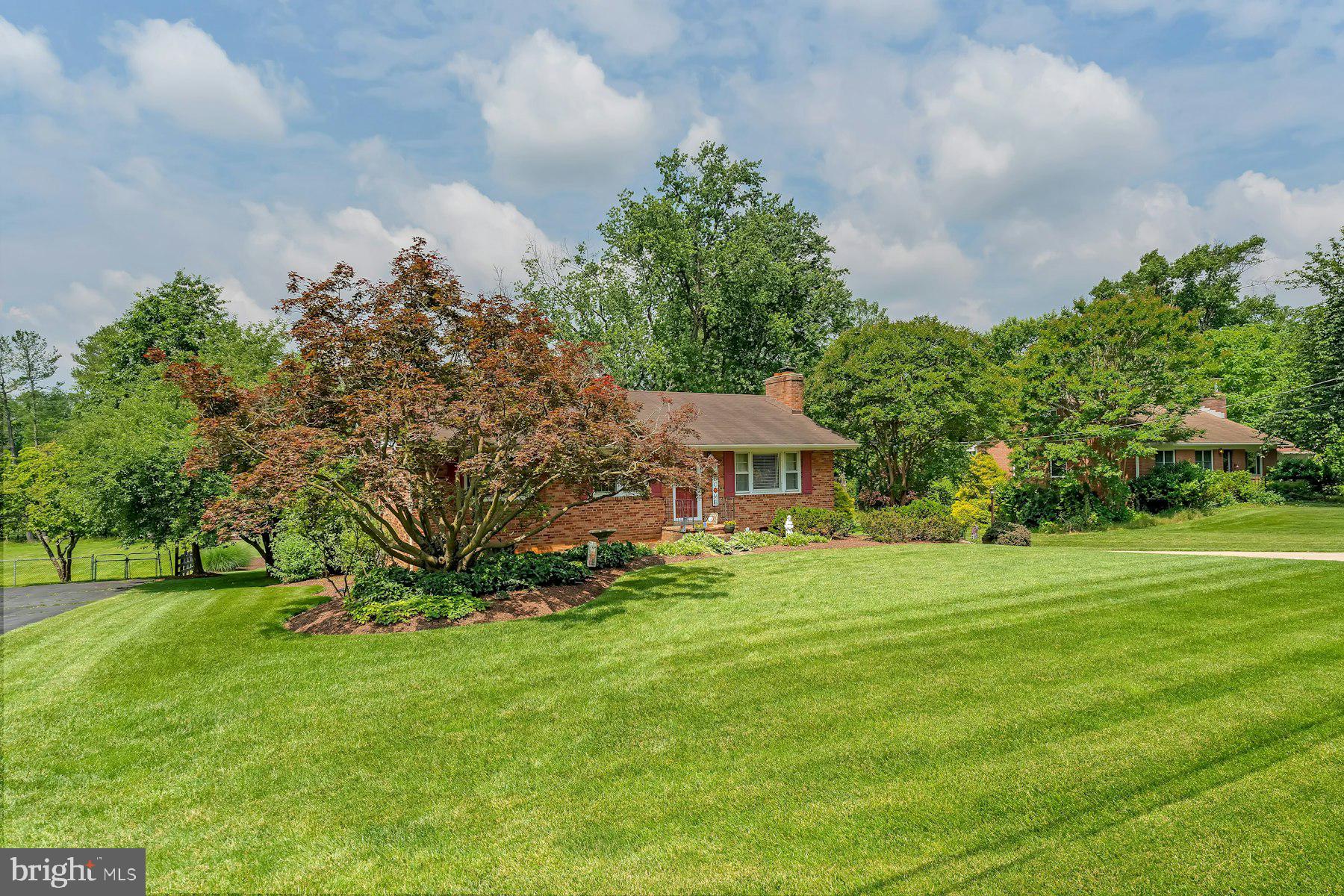 17447 LAKEFIELD ROAD