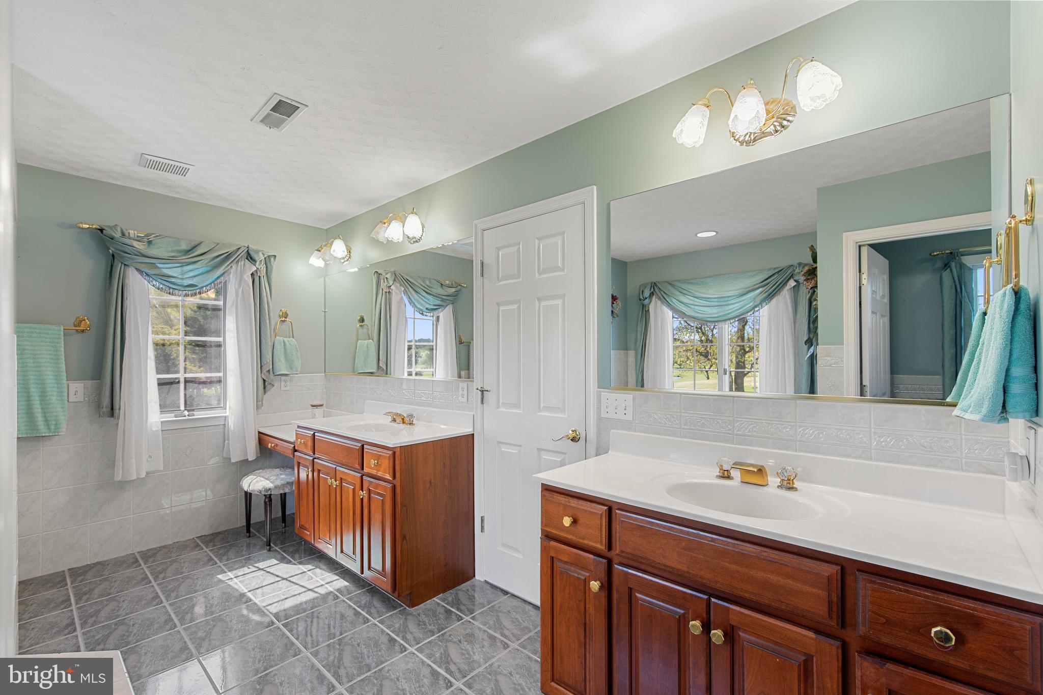 NUTTERS CROSSING - Residential