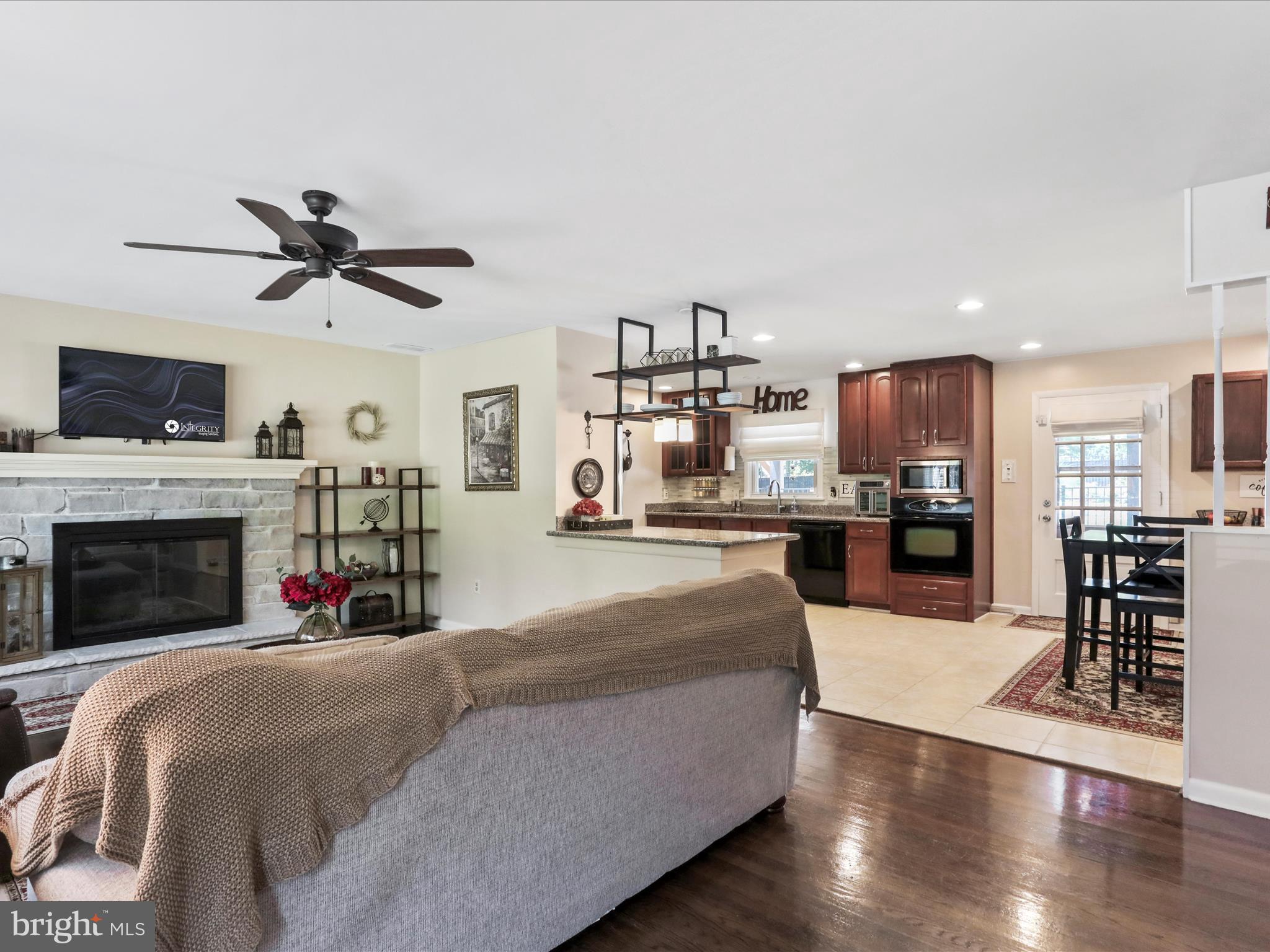 10904 KNOTTY PINE DRIVE