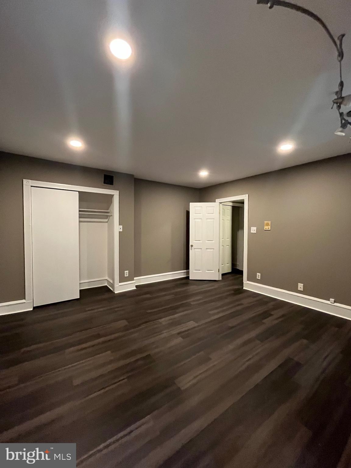 WASHINGTON SQ WEST - Residential Lease