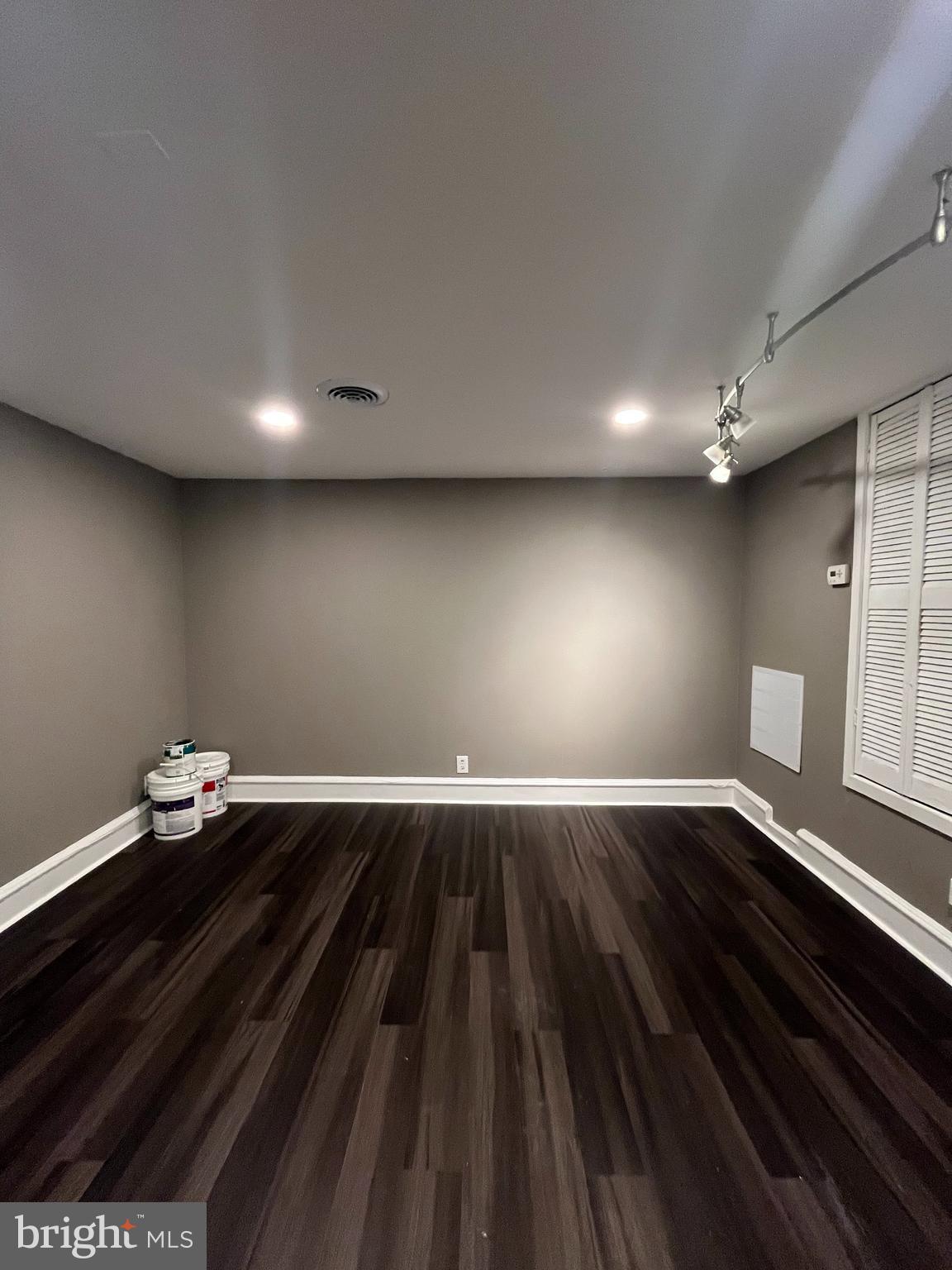 WASHINGTON SQ WEST - Residential Lease