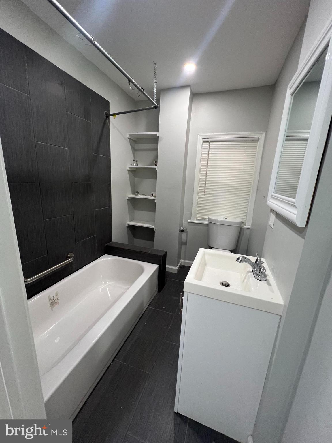 MILL CREEK - Residential