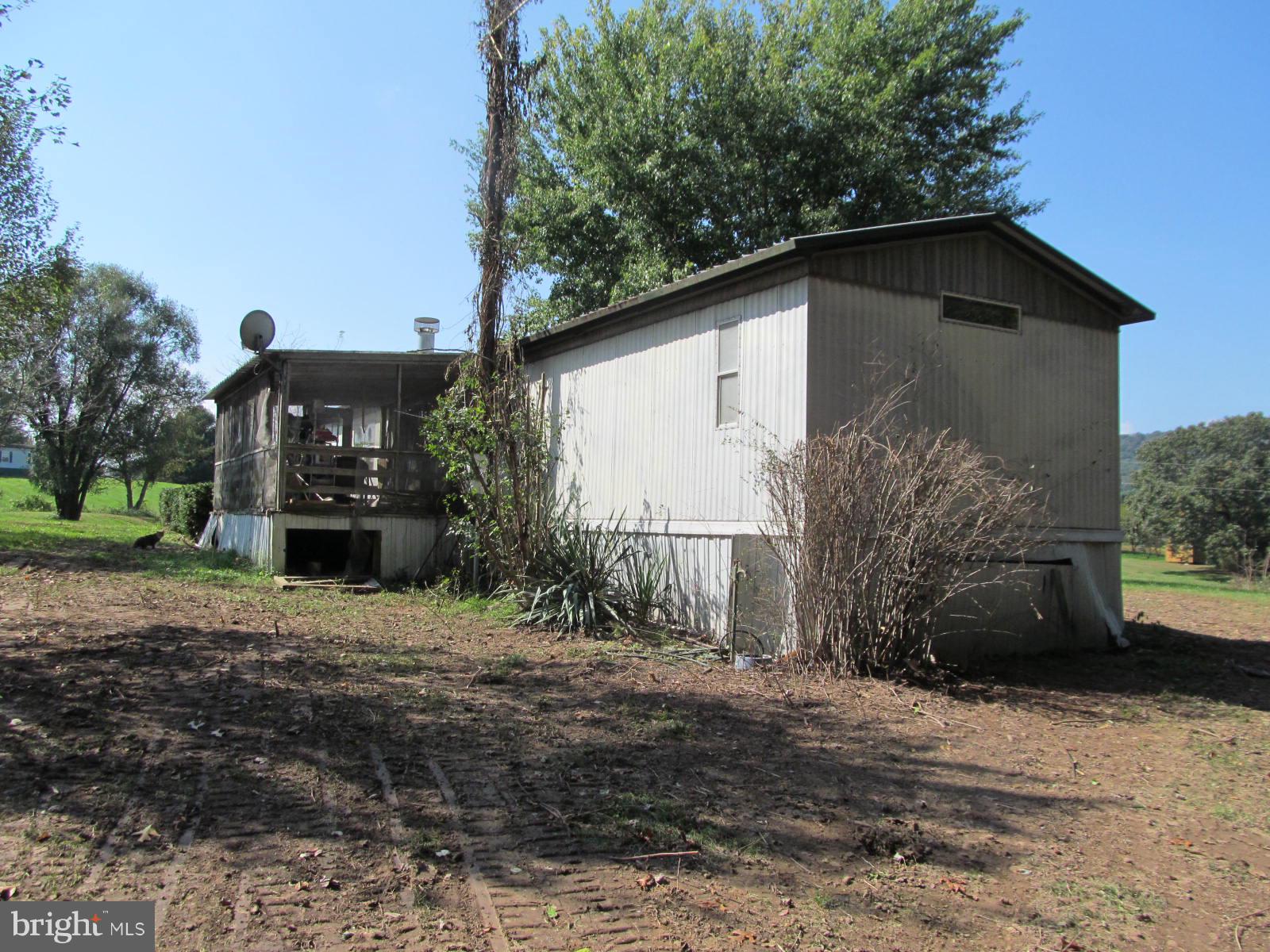 TUCKER - Residential