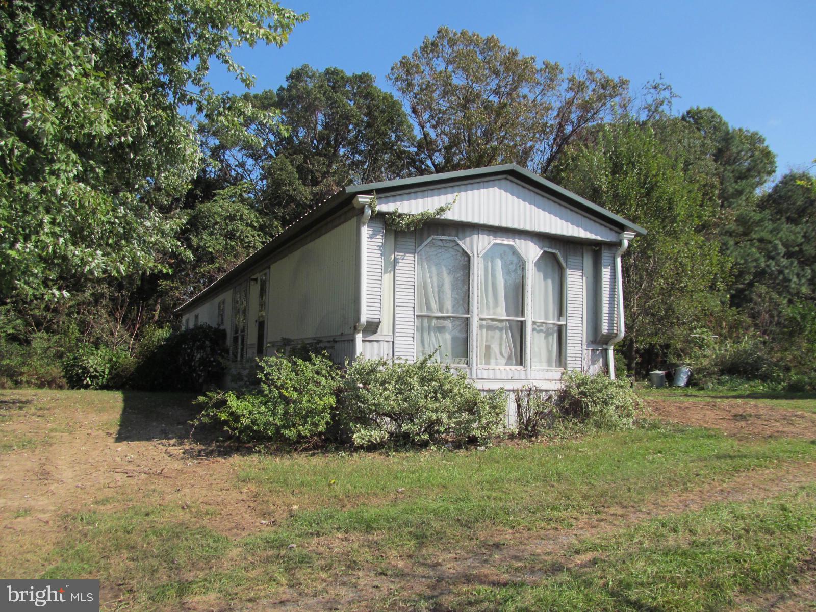 TUCKER - Residential