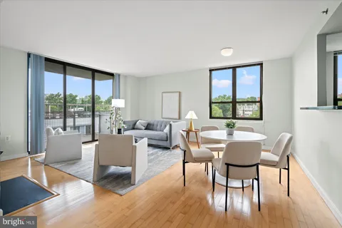 MLS: DCDC2272868