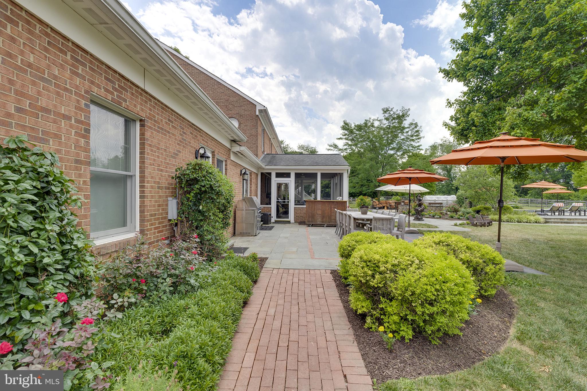 DAMASCUS OUTSIDE - Residential