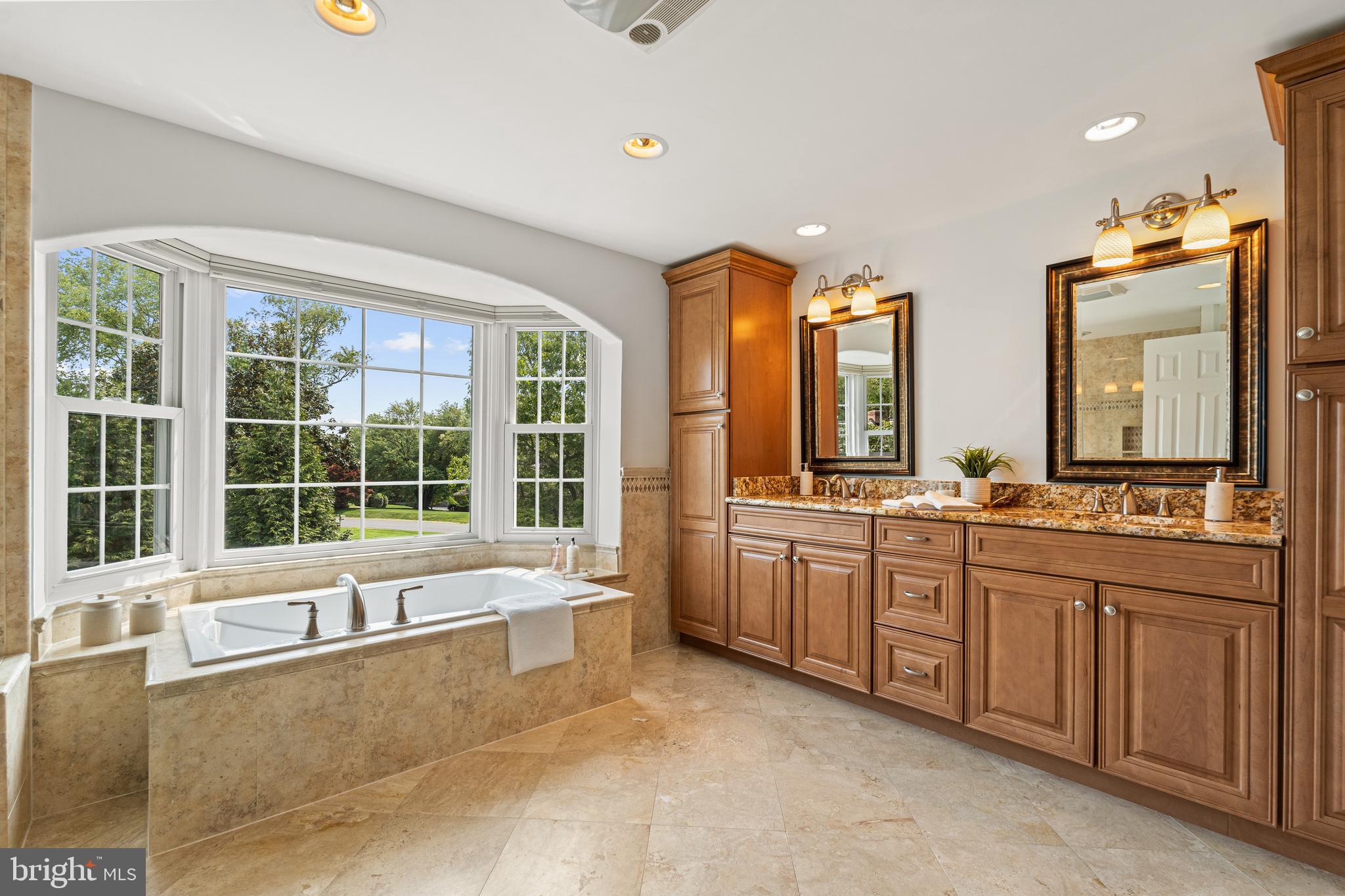 HUNTERS PLACE - Residential