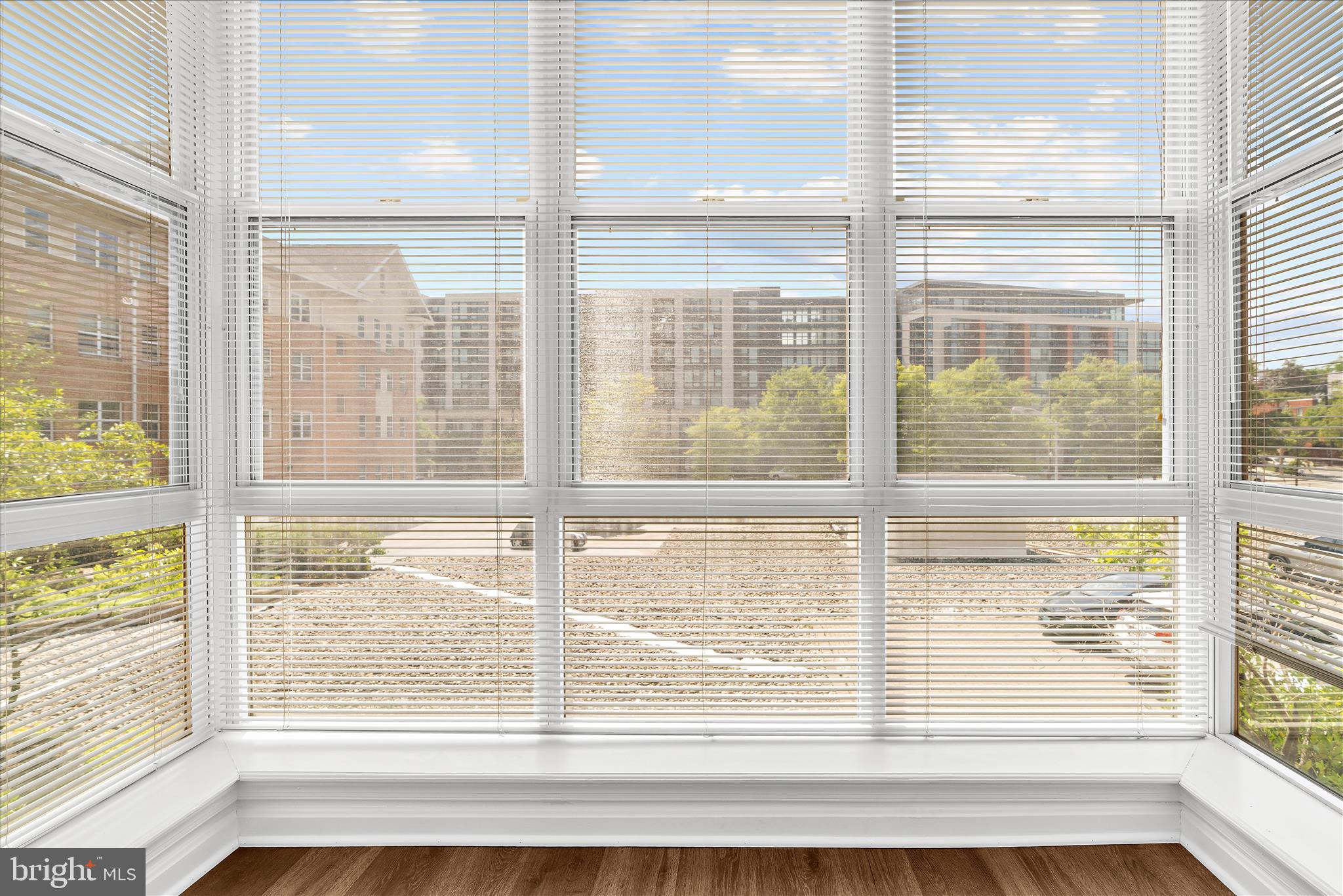 PIERSIDE AT HARBORVIEW - Residential