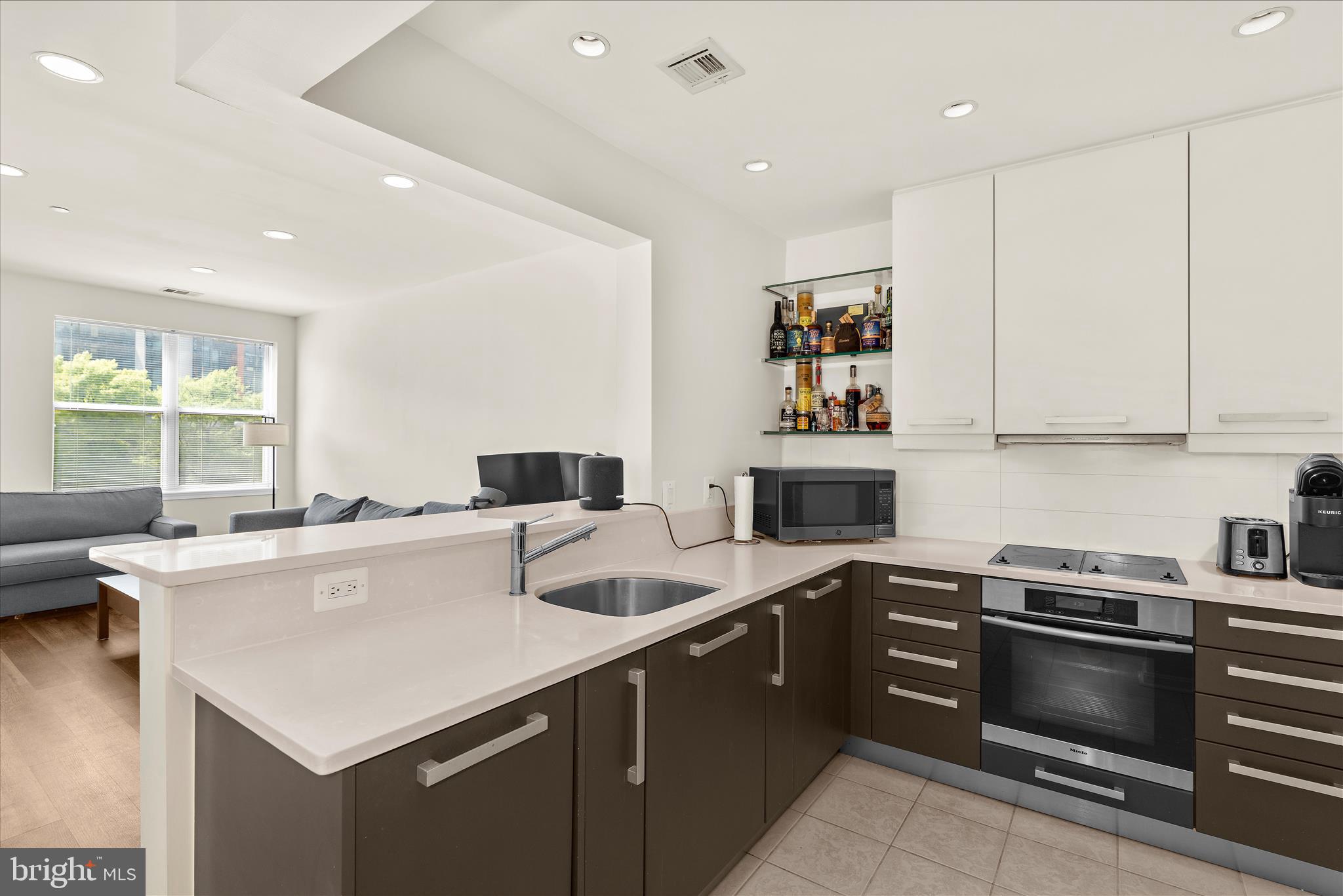 PIERSIDE AT HARBORVIEW - Residential