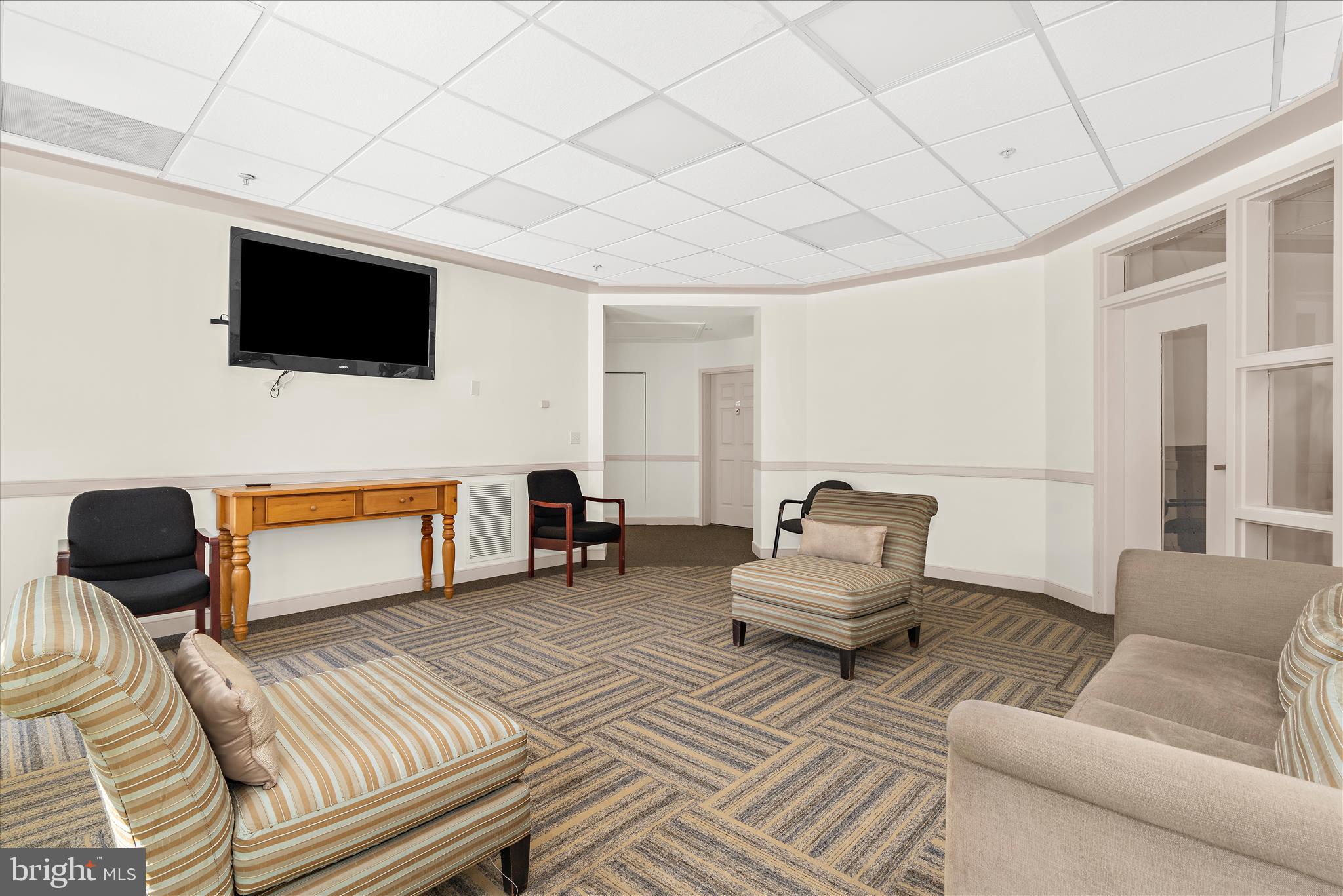 PIERSIDE AT HARBORVIEW - Residential
