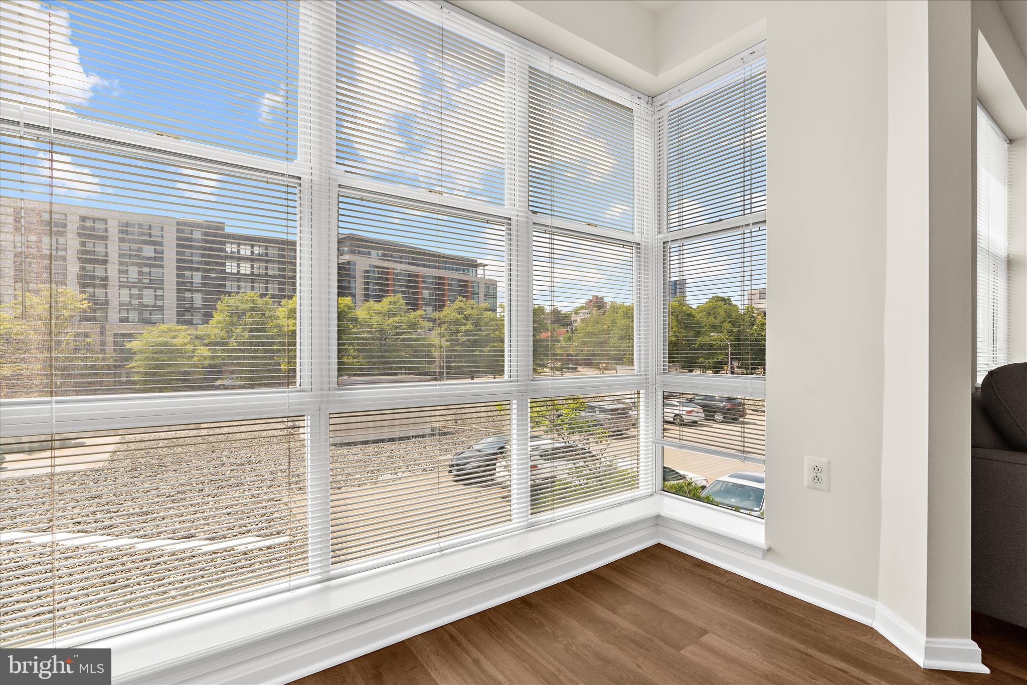 PIERSIDE AT HARBORVIEW - Residential