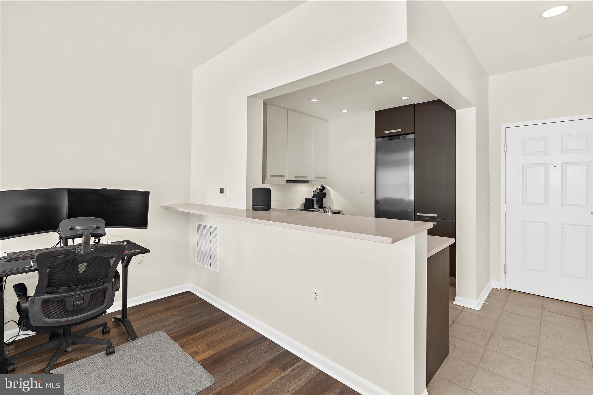 PIERSIDE AT HARBORVIEW - Residential