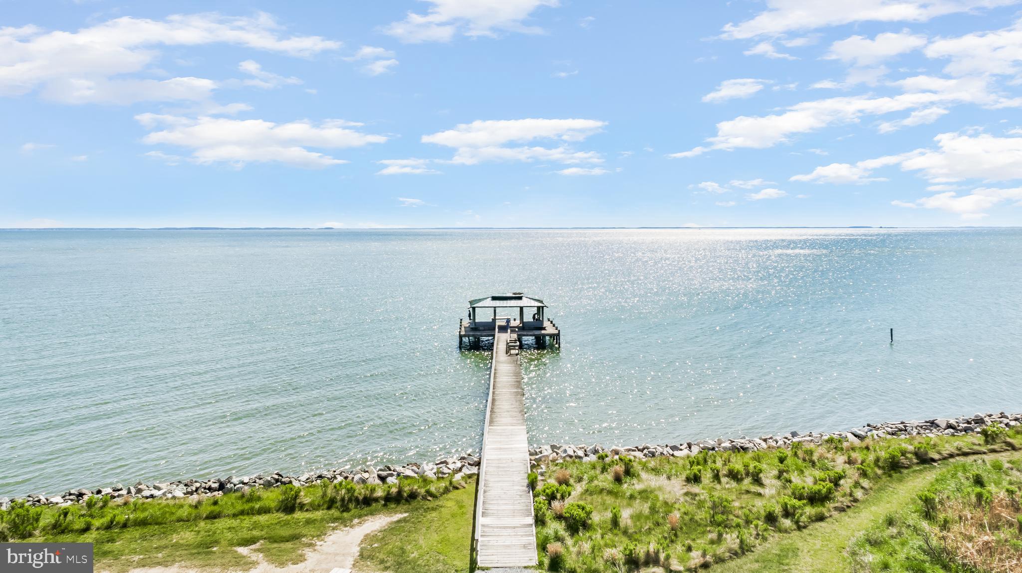 CEDARHURST ON THE BAY - Residential