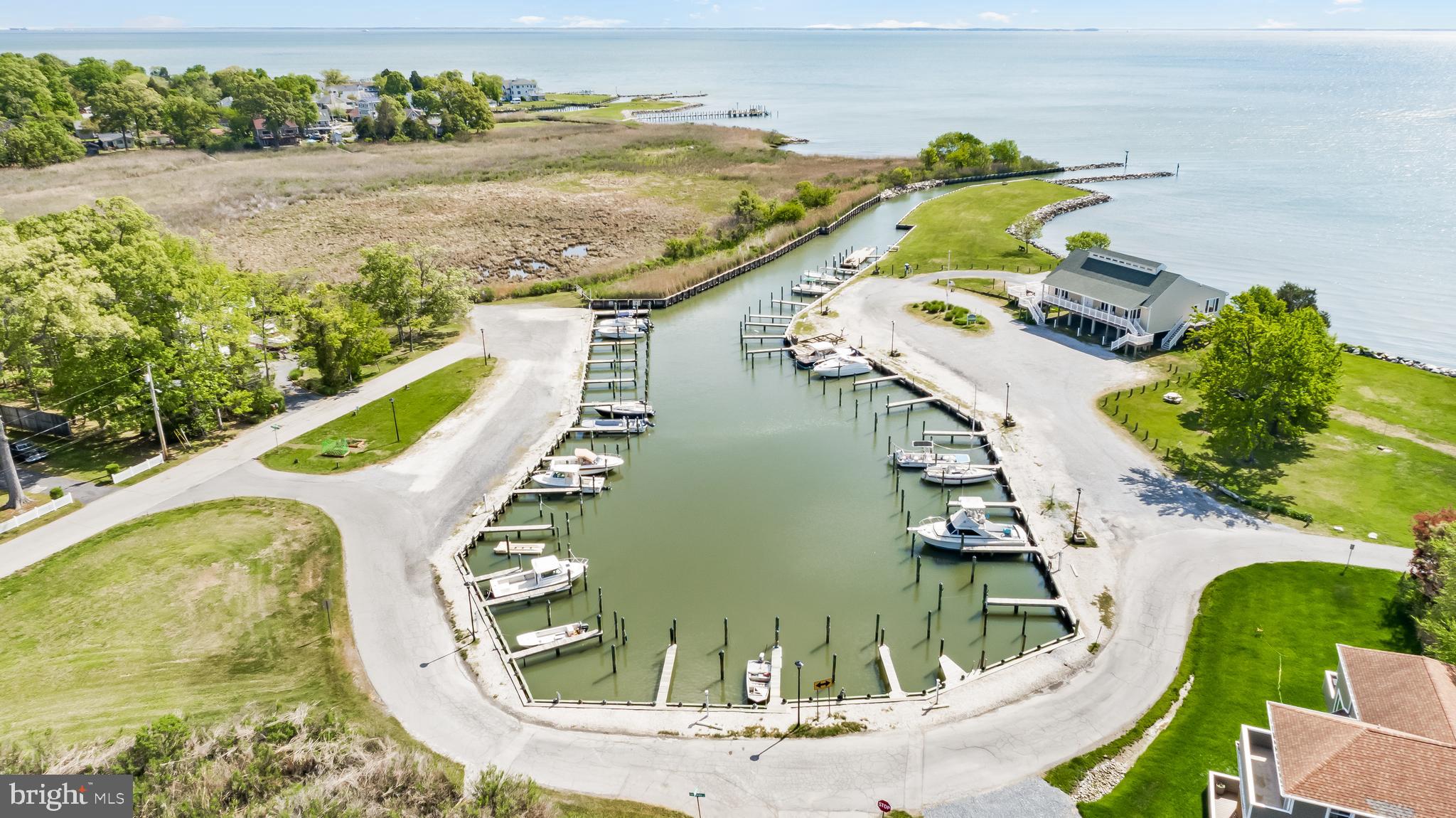 CEDARHURST ON THE BAY - Residential