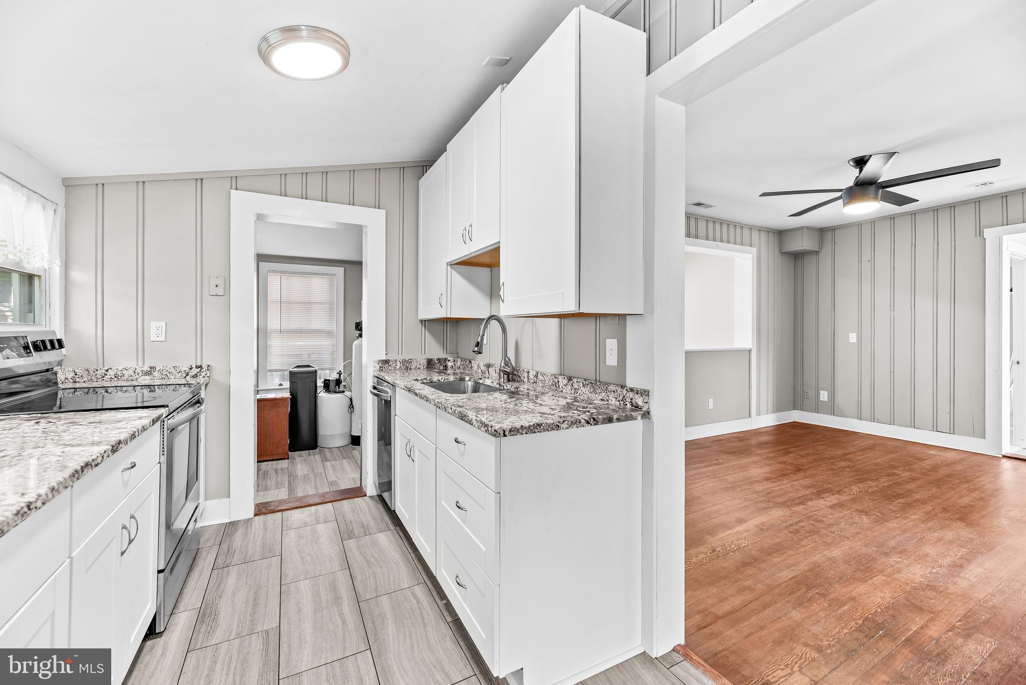 CEDARHURST ON THE BAY - Residential