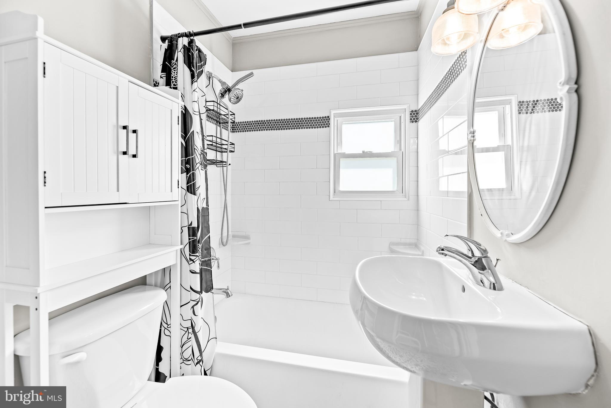 CEDARHURST ON THE BAY - Residential