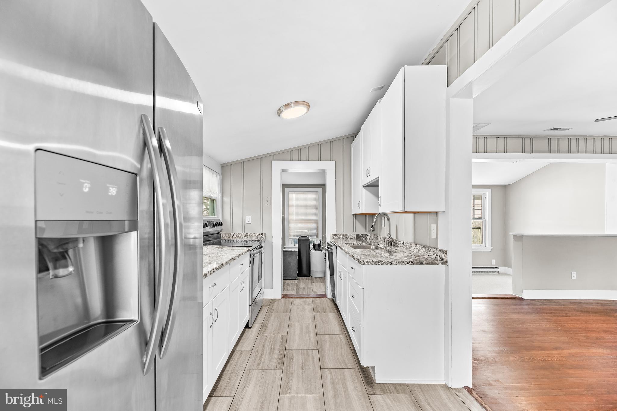 CEDARHURST ON THE BAY - Residential
