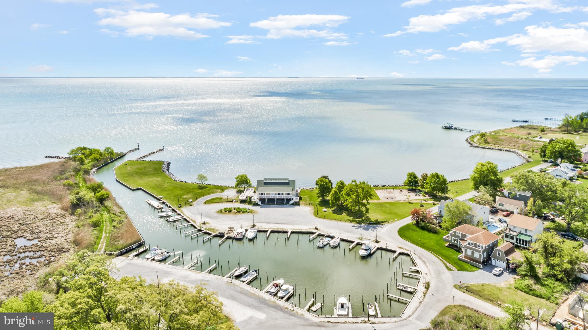 CEDARHURST ON THE BAY - Residential