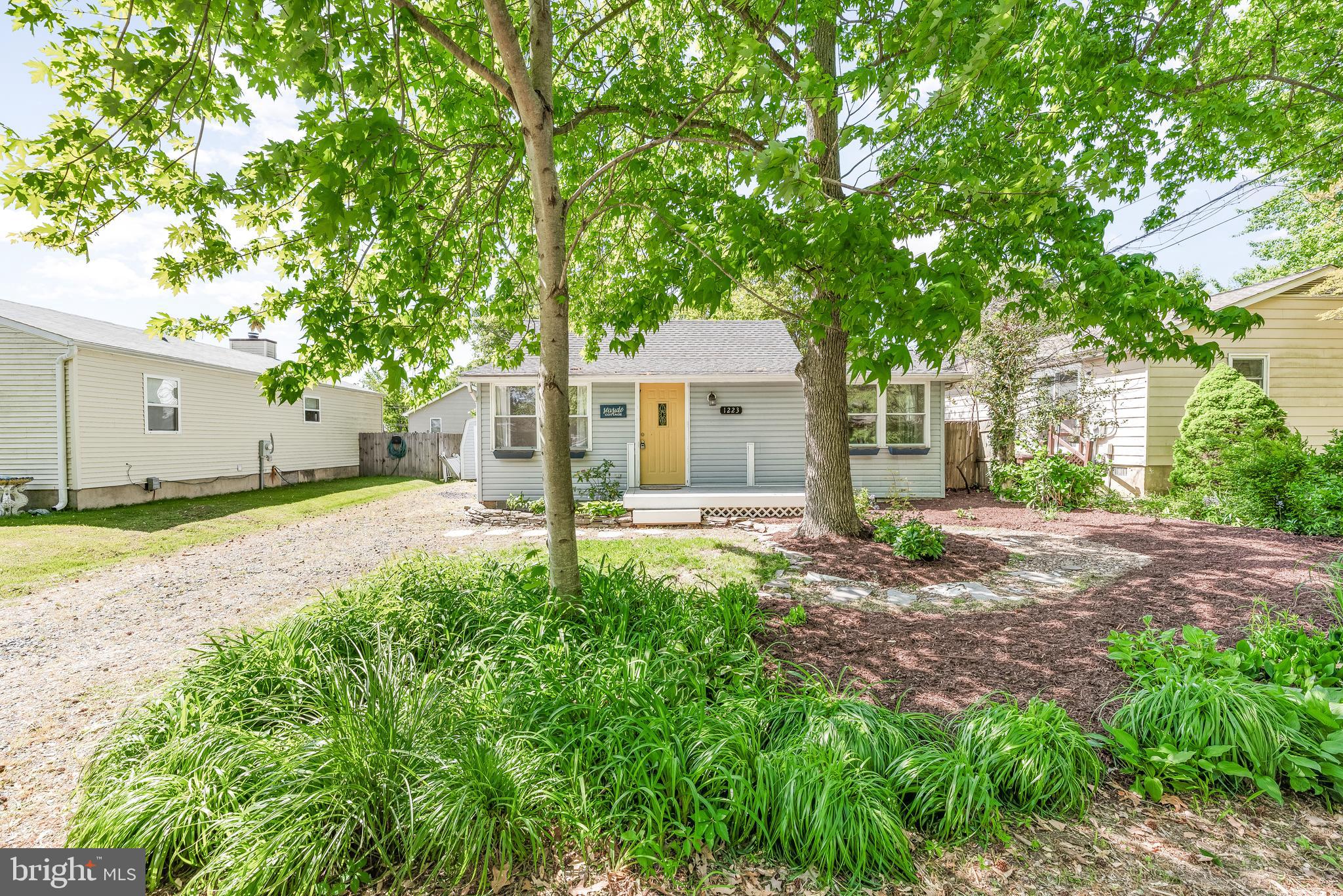 CEDARHURST ON THE BAY - Residential