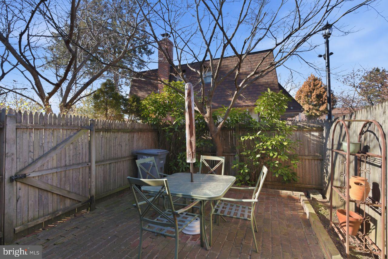 246 S VIRGINIA AVENUE 99