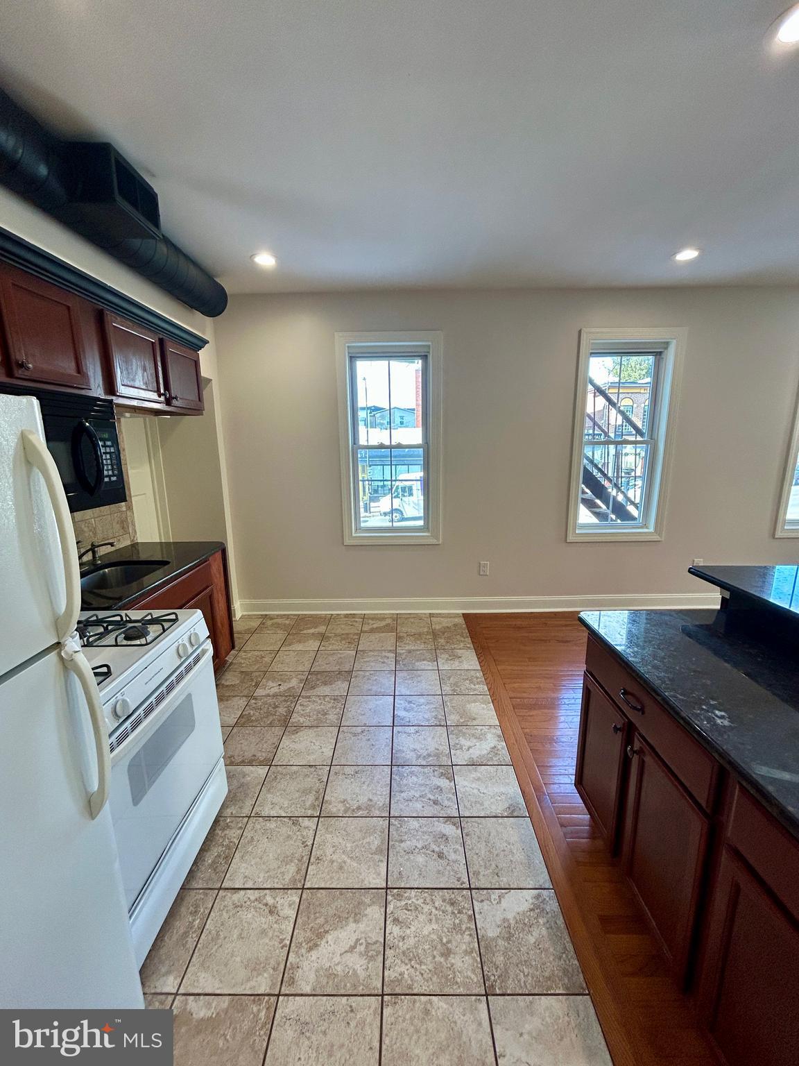 CONSHOHOCKEN - Residential Lease