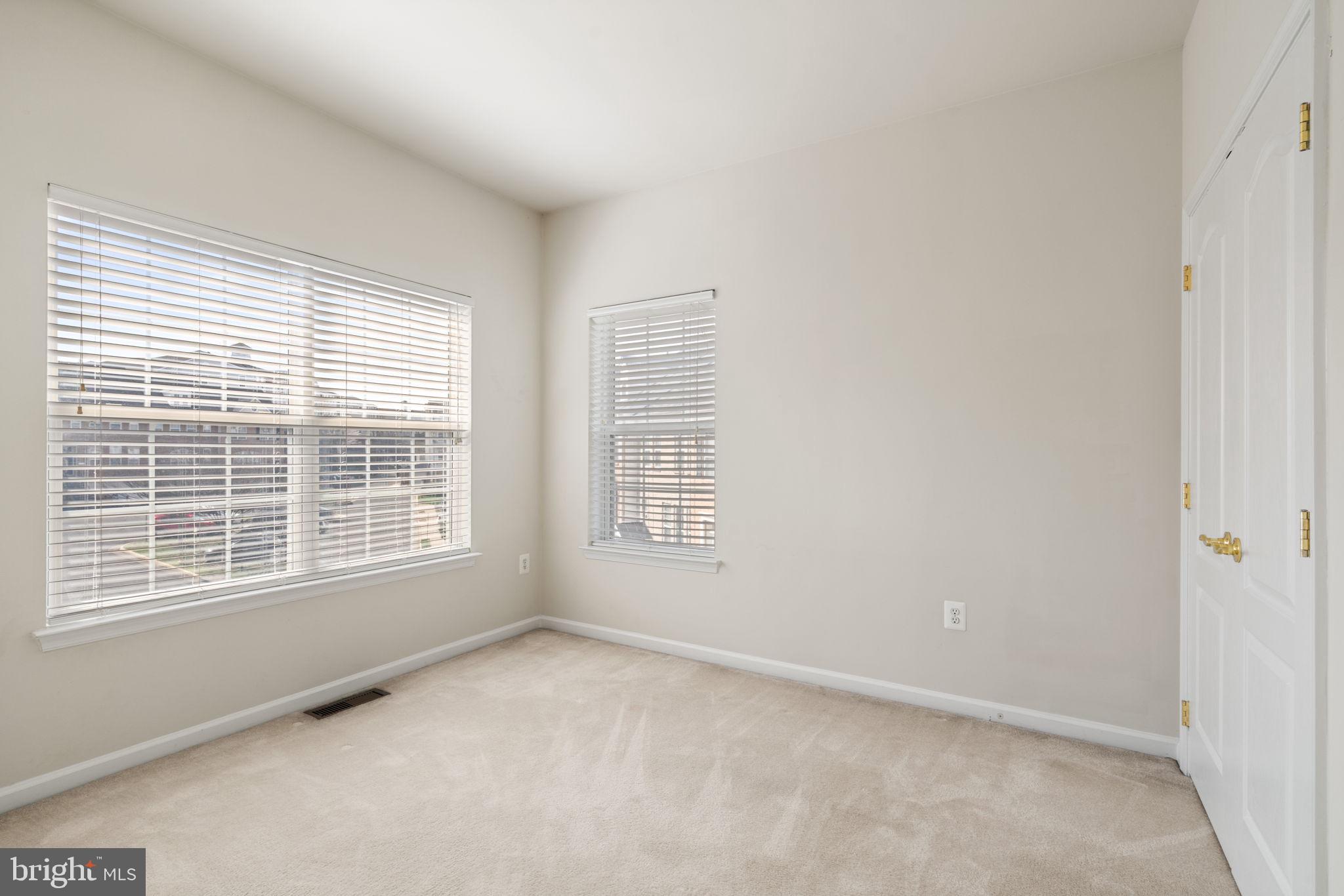 MANASSAS PARK STATION - Residential