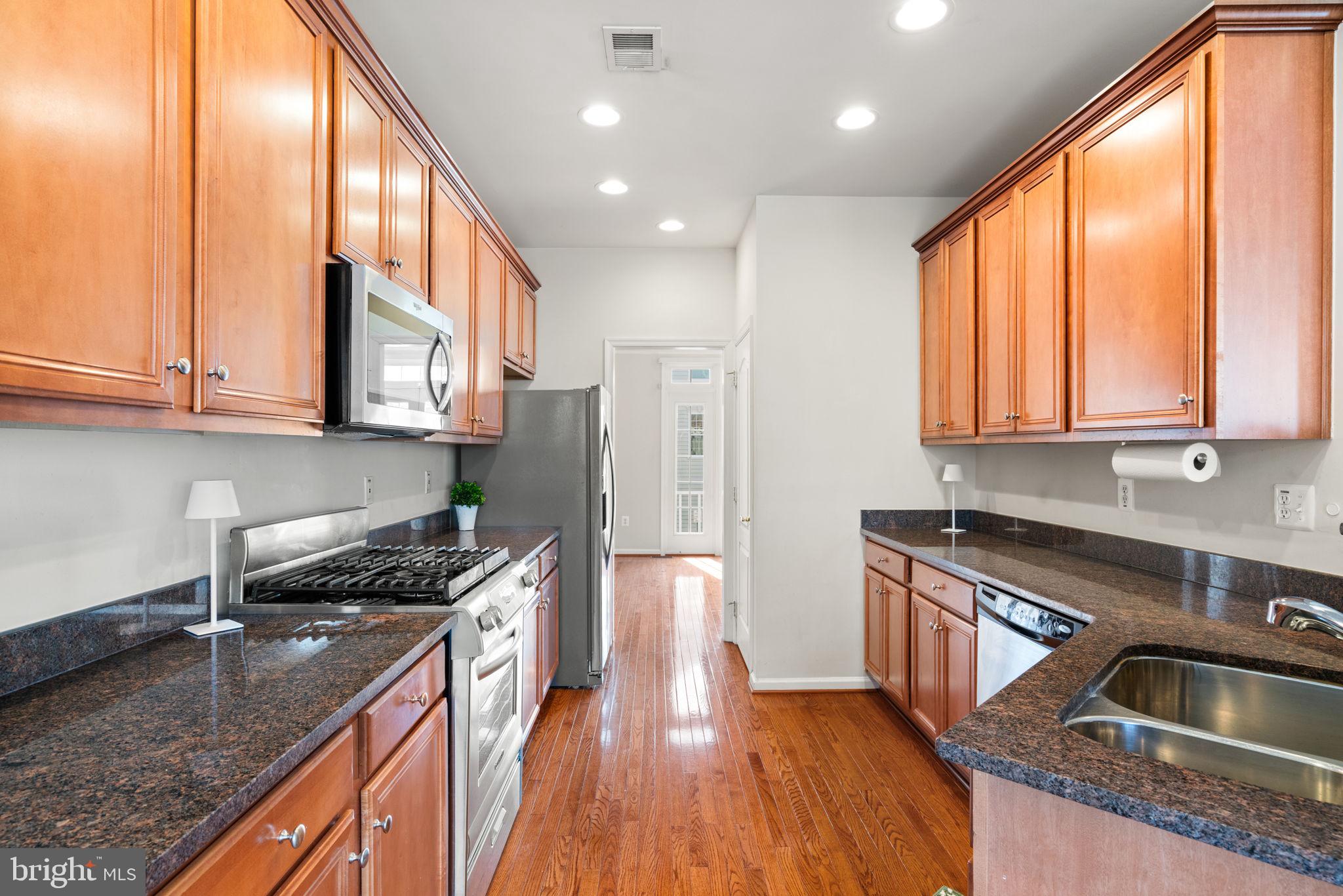 MANASSAS PARK STATION - Residential