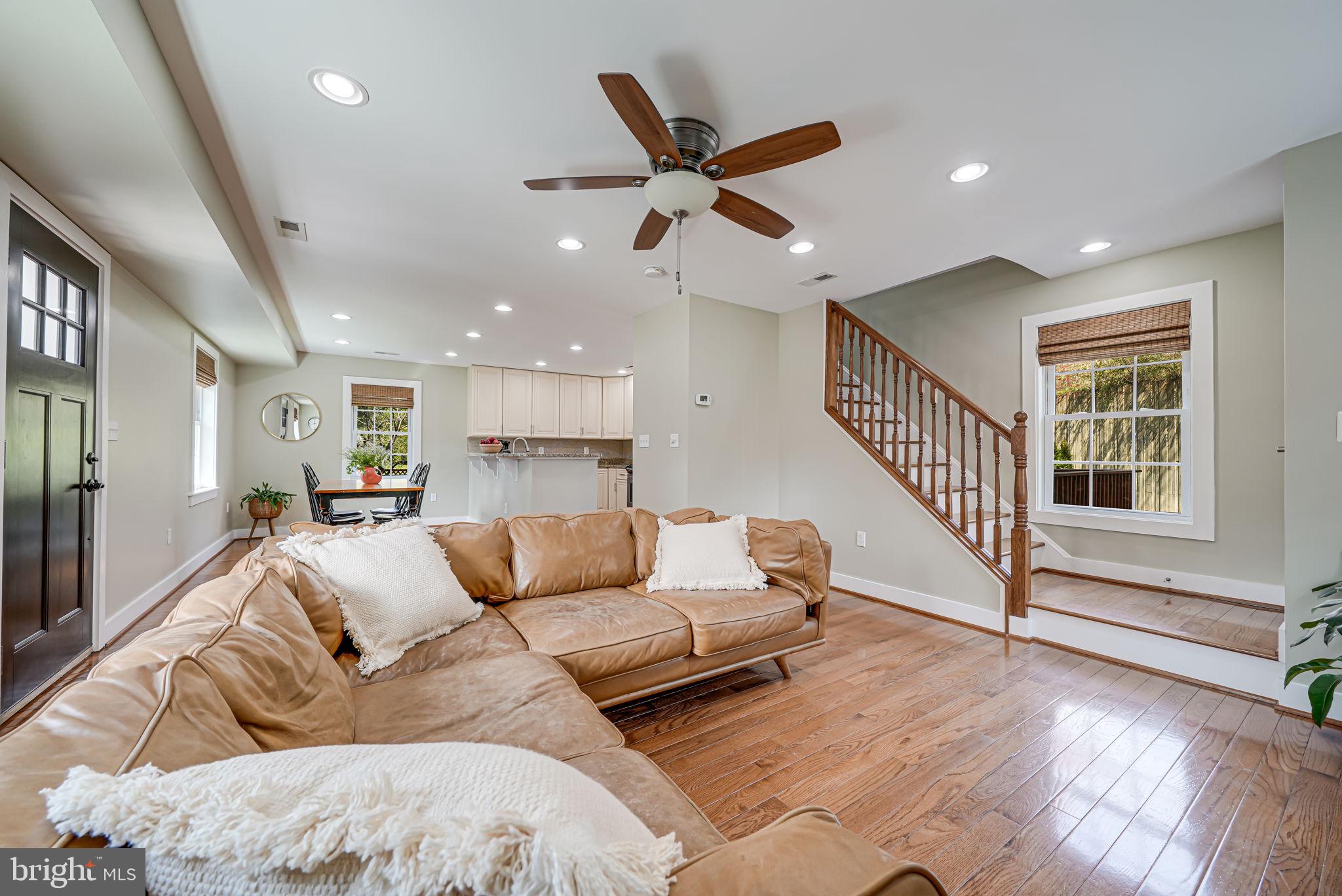 BERKSHIRE OAKWOOD - Residential