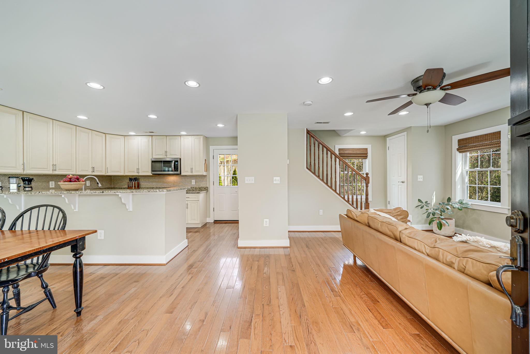 6943 28TH STREET N