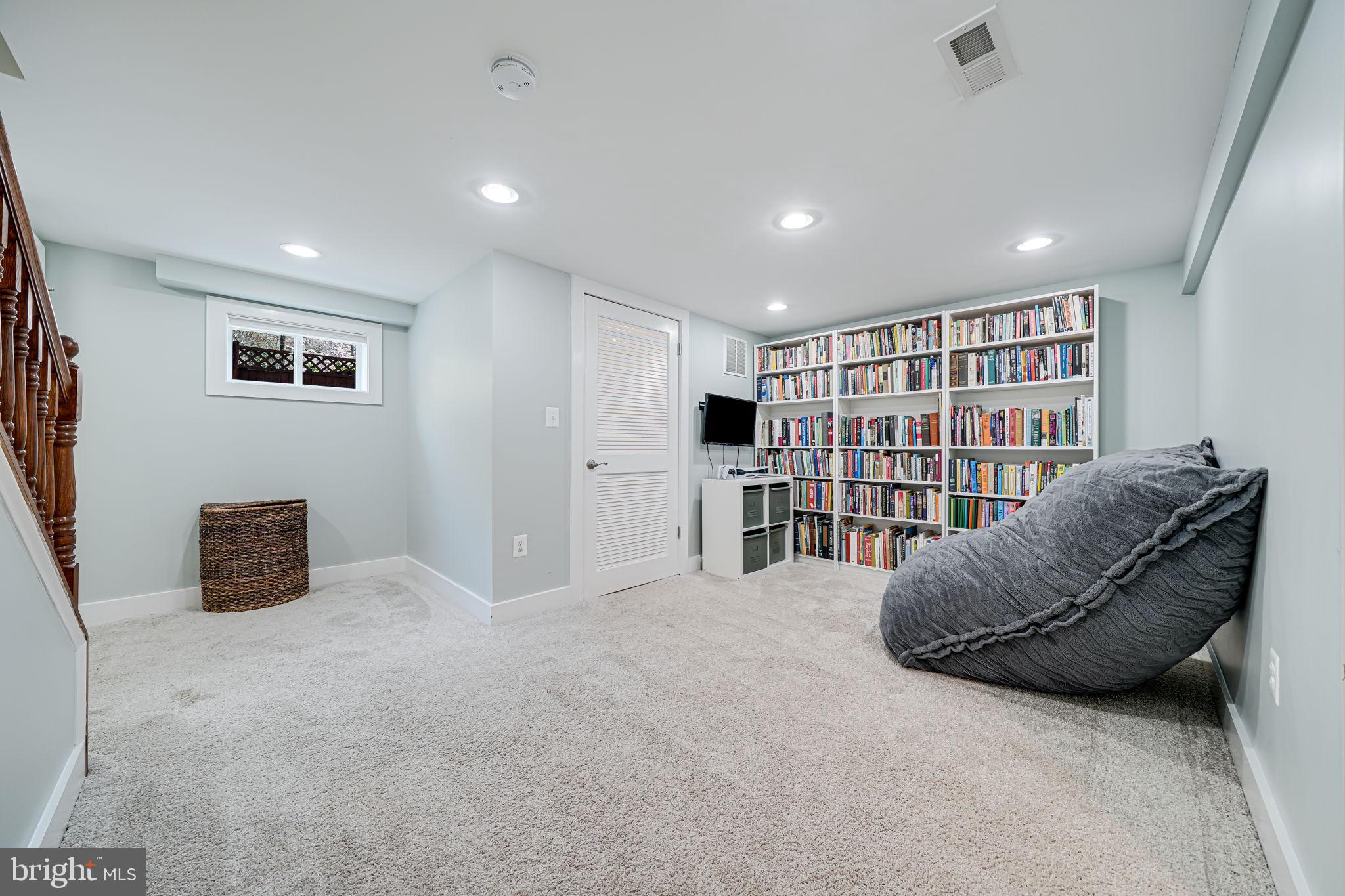 BERKSHIRE OAKWOOD - Residential