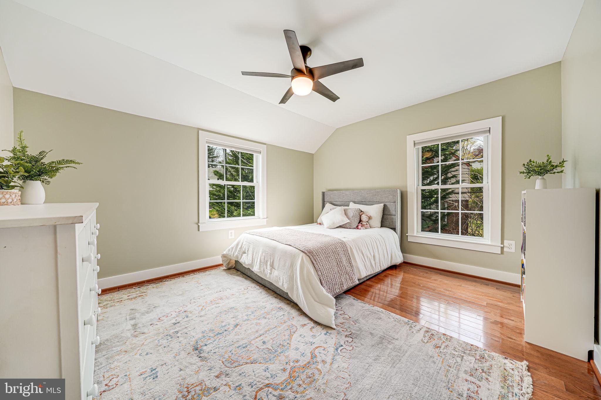 BERKSHIRE OAKWOOD - Residential