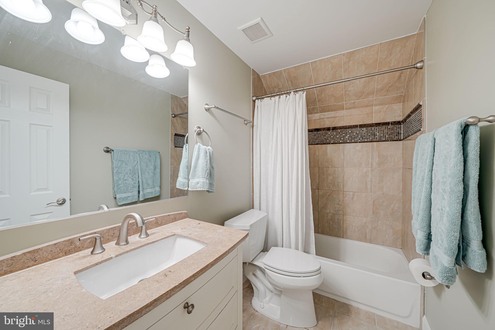 BERKSHIRE OAKWOOD - Residential