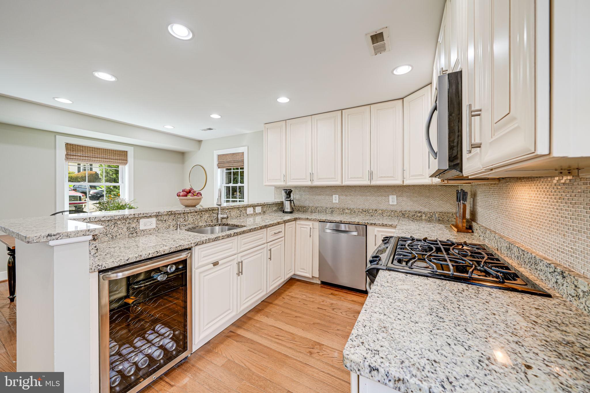 BERKSHIRE OAKWOOD - Residential