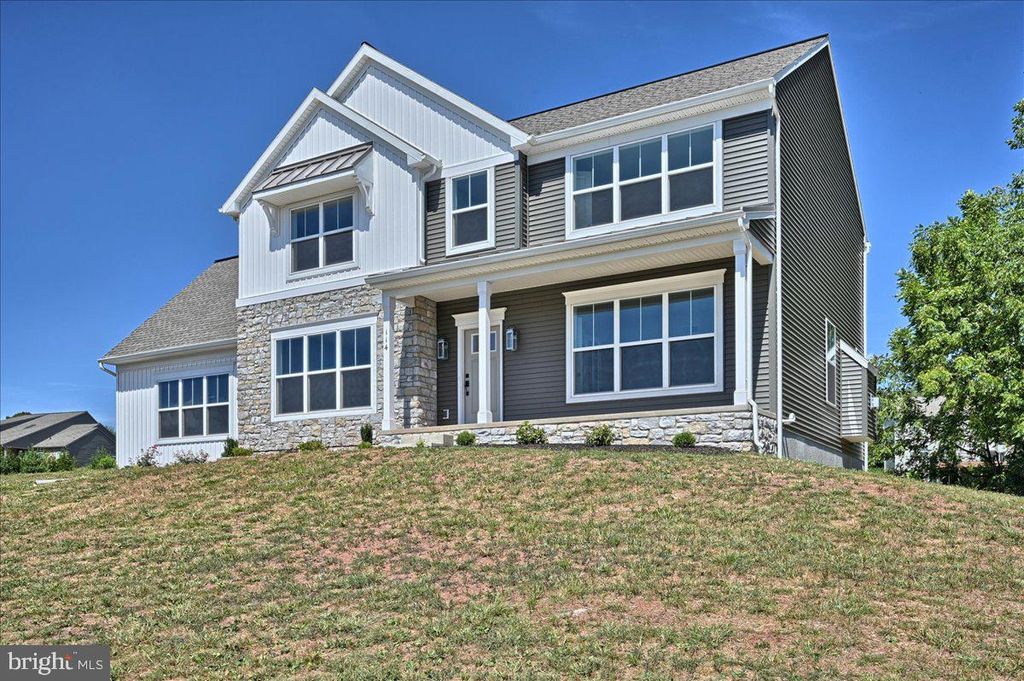 Photo of 114 E VALLEY RD, DENVER, PA 17517 (MLS # PALA2030818)