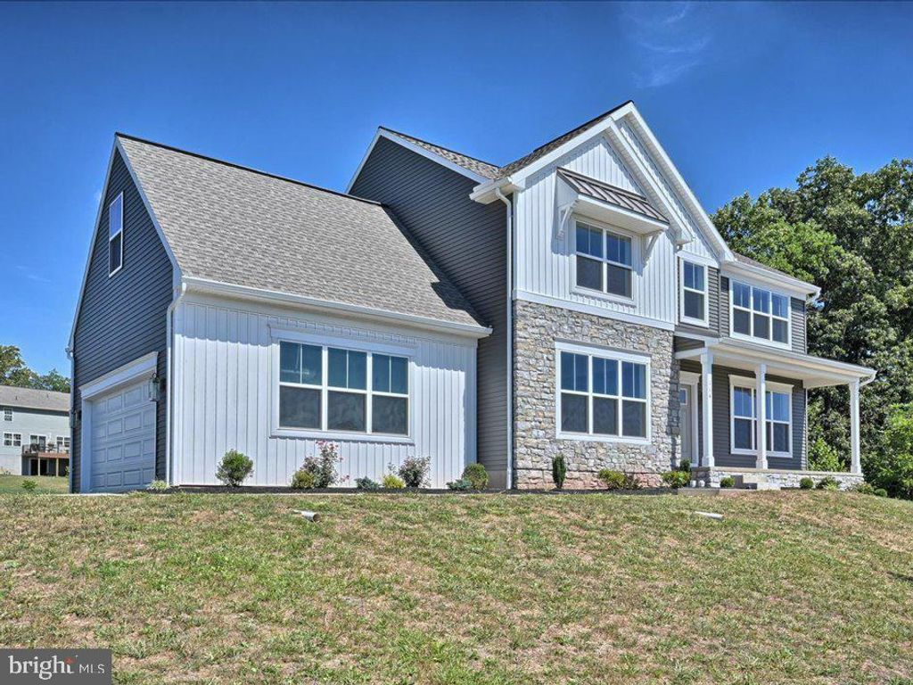 Photo of 114 E VALLEY RD, DENVER, PA 17517 (MLS # PALA2030818)