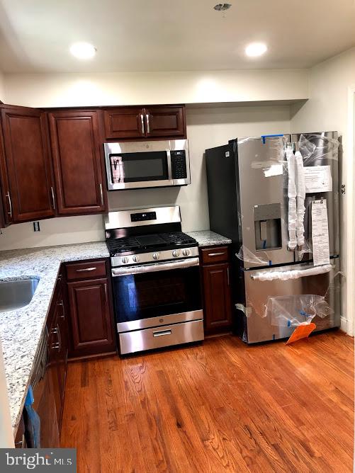 MARTINS WOODS - Residential Lease