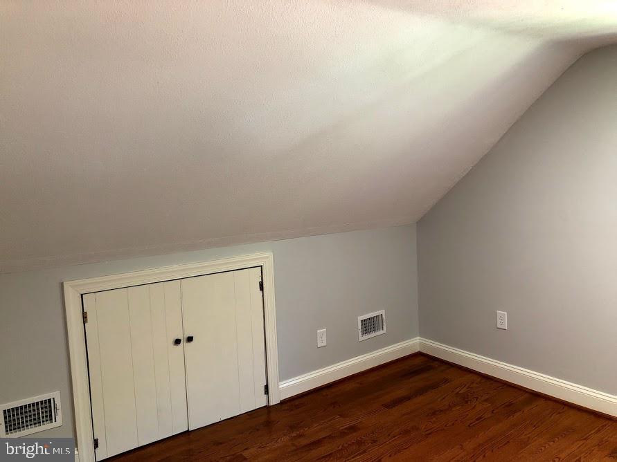 MARTINS WOODS - Residential Lease