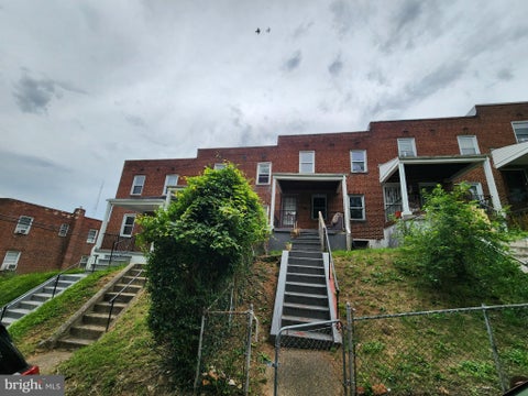 Townhouse For Sale - 4410 Finney Avenue<br/> BALTIMORE, MD 21215