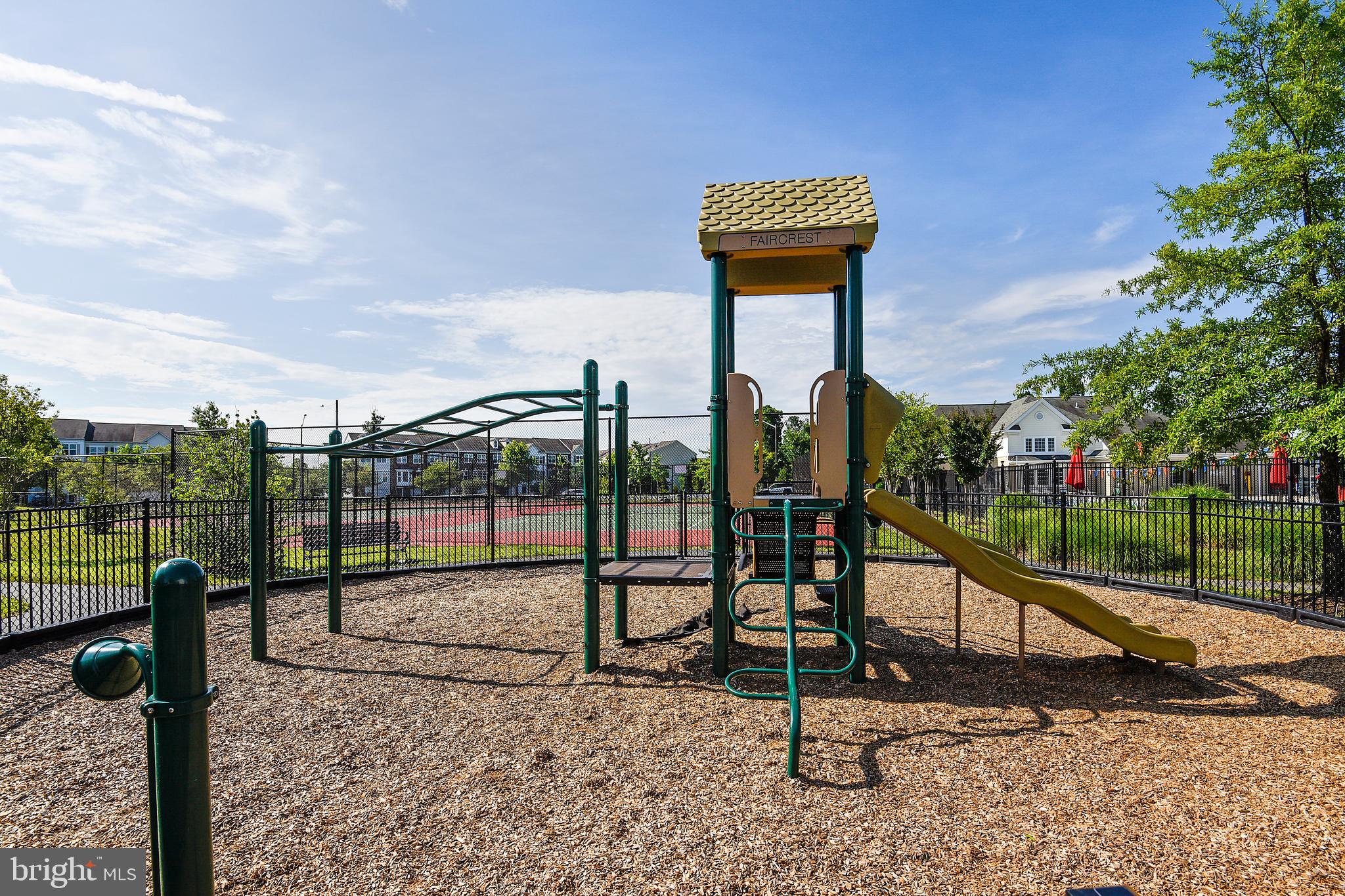 FAIRCREST NORTH - Residential