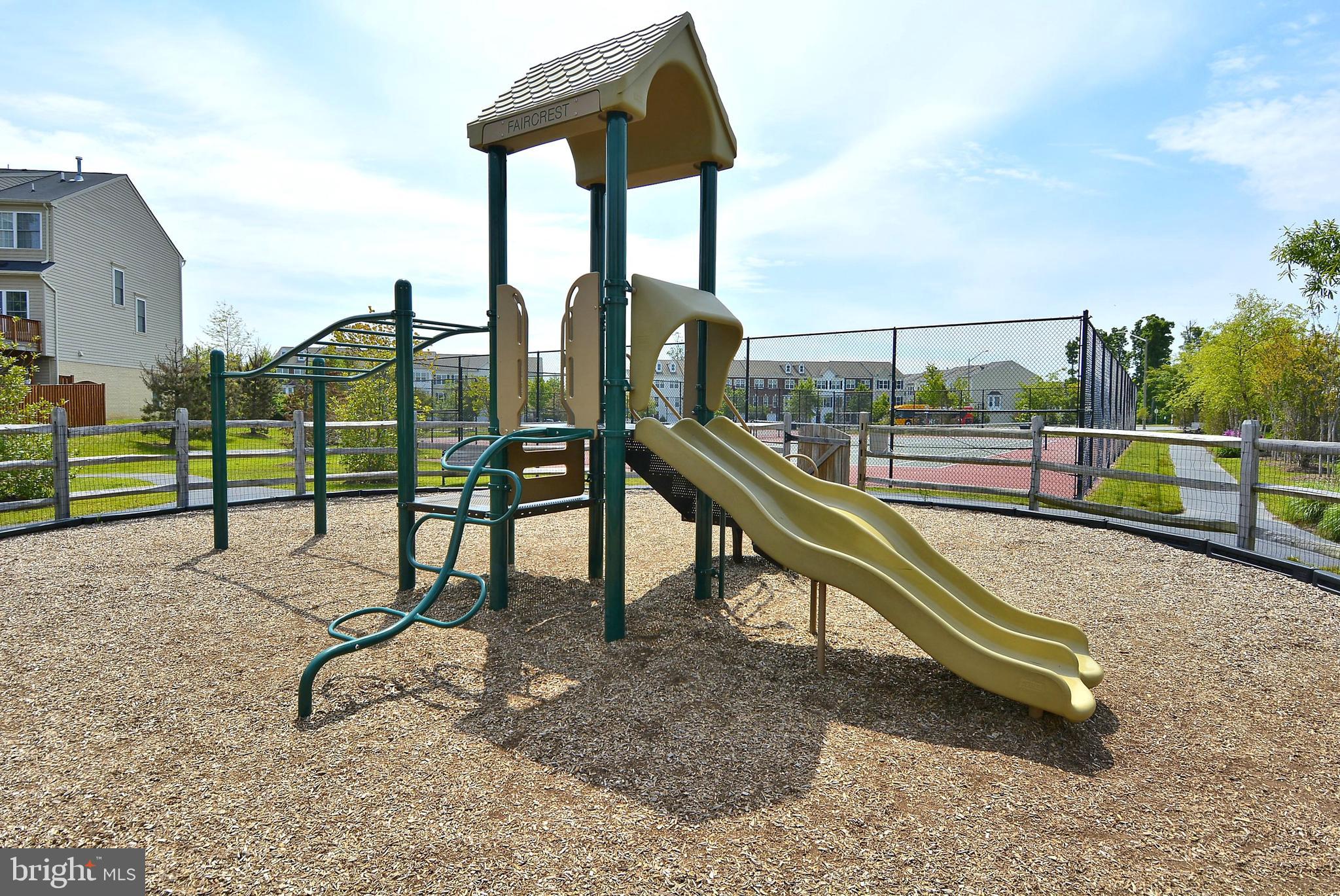 FAIRCREST NORTH - Residential