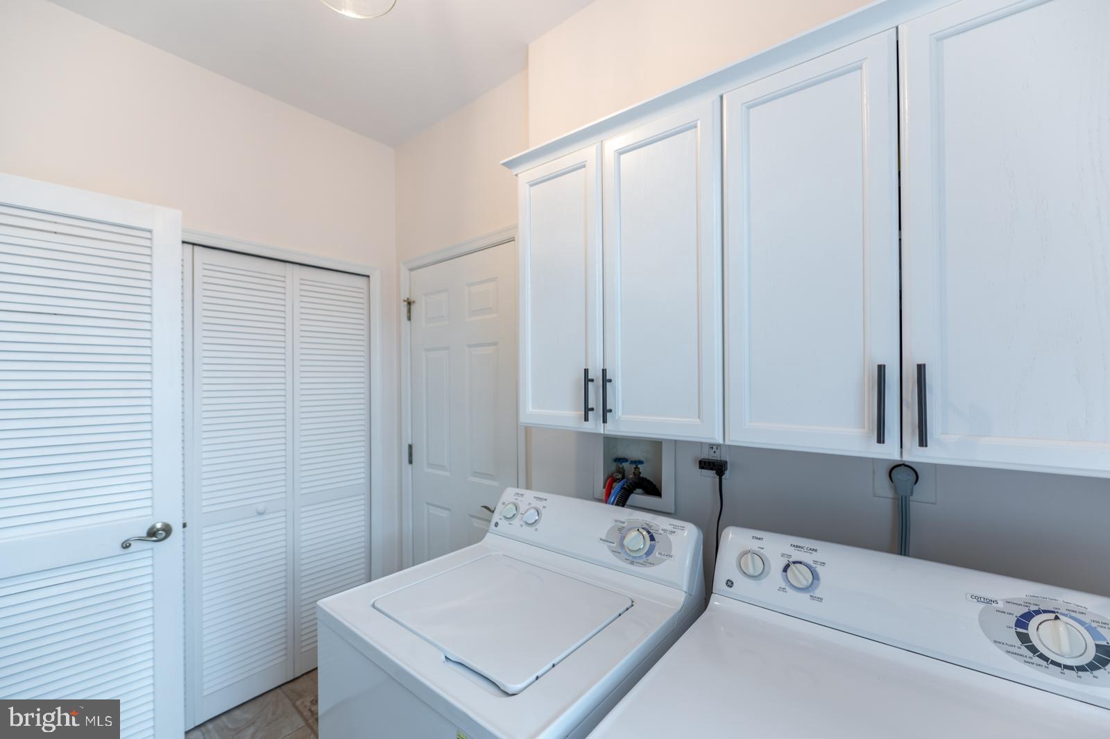 FOX HILL FARM - Residential