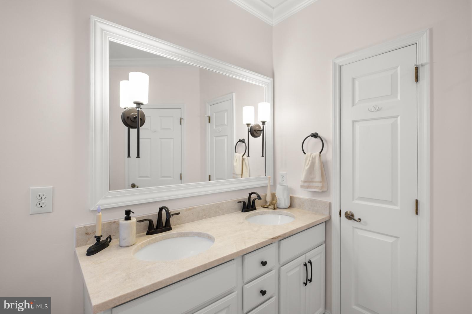 FOX HILL FARM - Residential