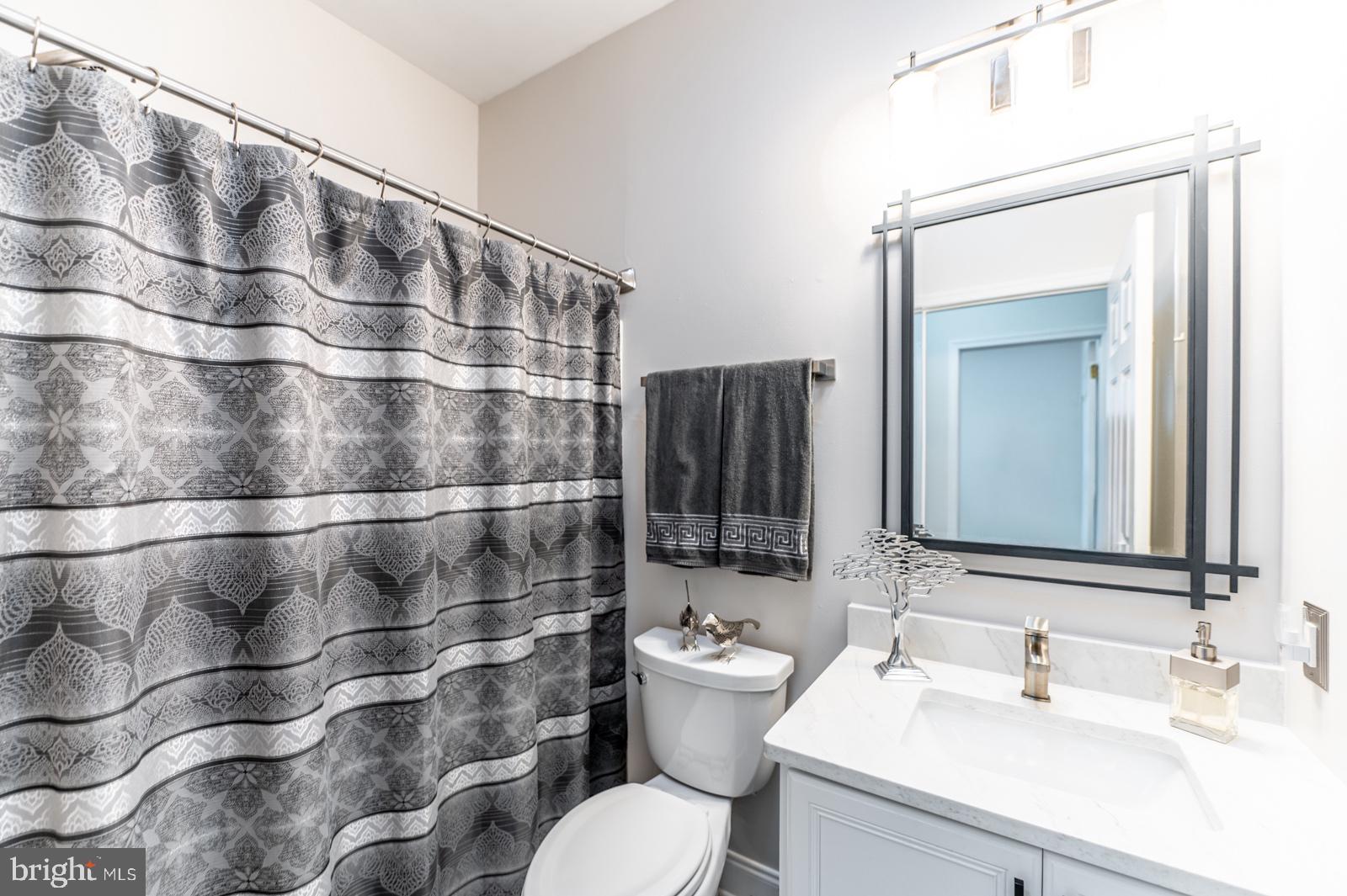 FOX HILL FARM - Residential