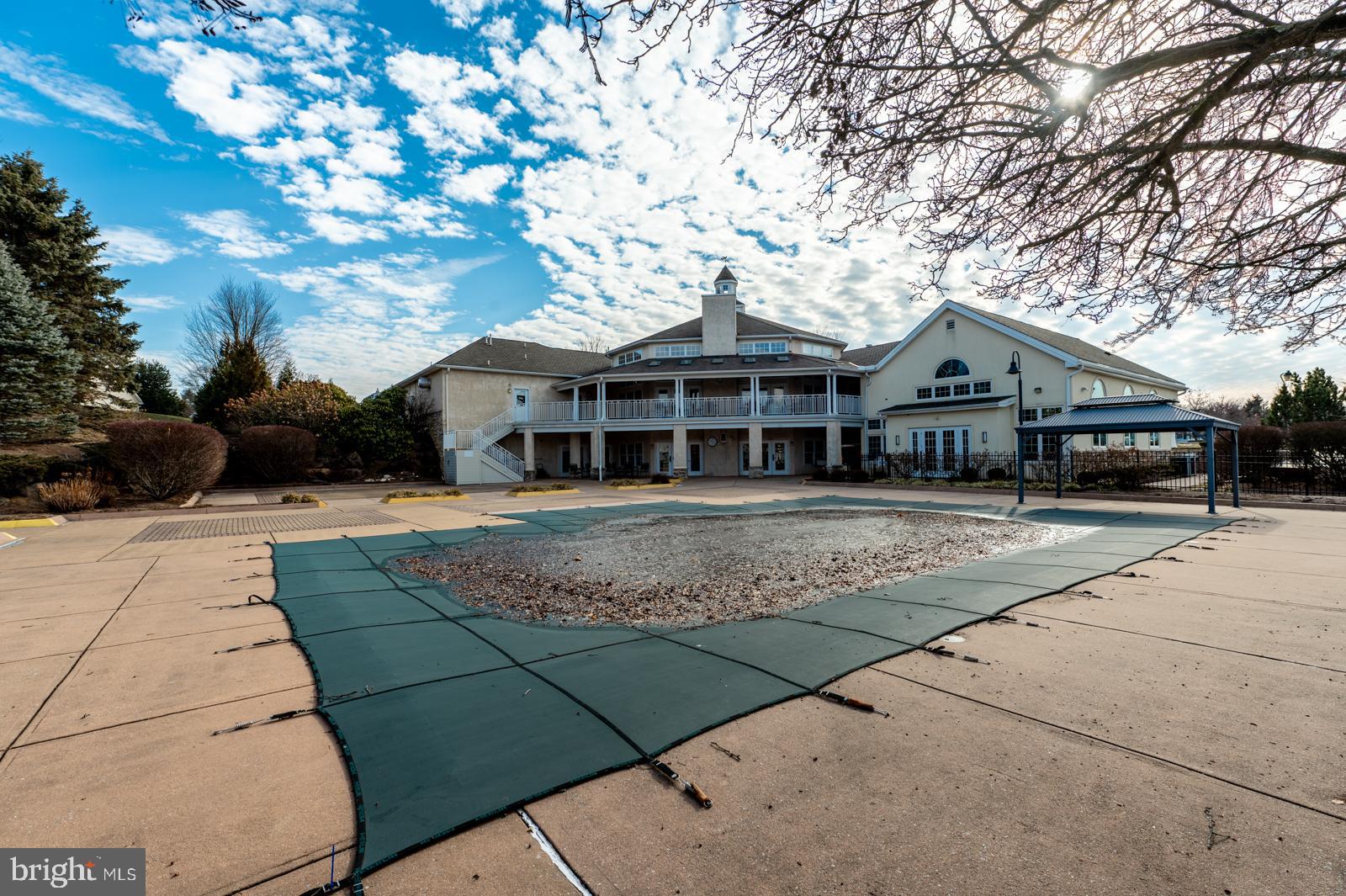 FOX HILL FARM - Residential