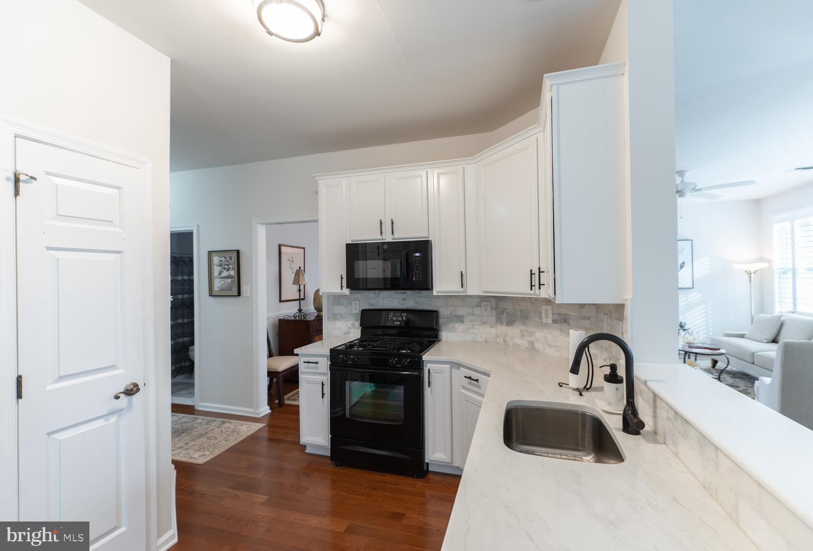 FOX HILL FARM - Residential